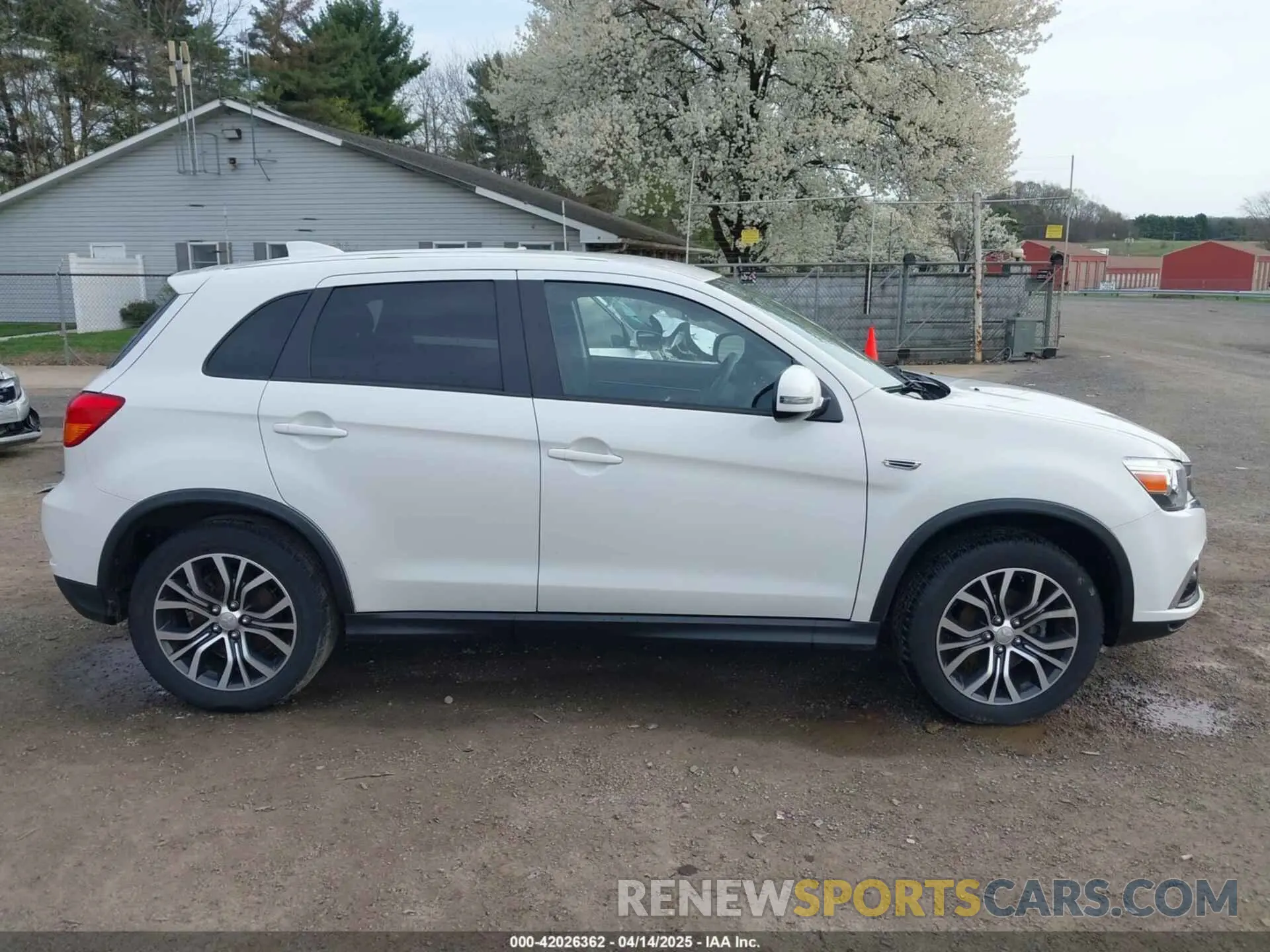 13 Photograph of a damaged car JA4AP3AU6KU018494 MITSUBISHI OUTLANDER SPORT 2019