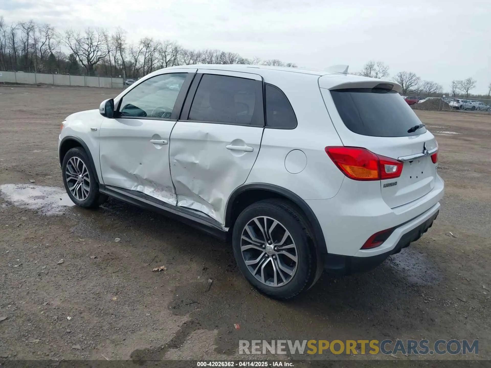 3 Photograph of a damaged car JA4AP3AU6KU018494 MITSUBISHI OUTLANDER SPORT 2019