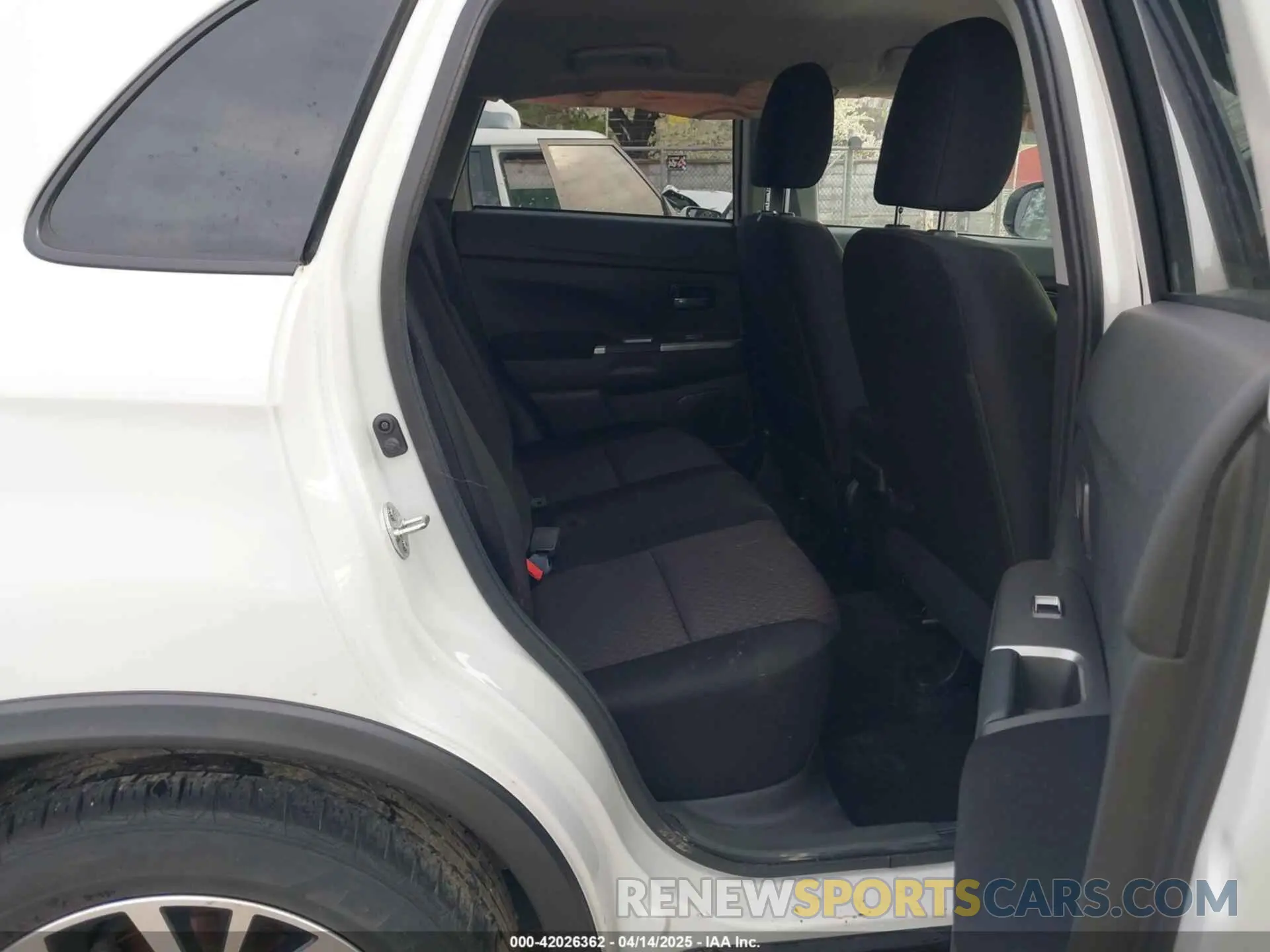 8 Photograph of a damaged car JA4AP3AU6KU018494 MITSUBISHI OUTLANDER SPORT 2019