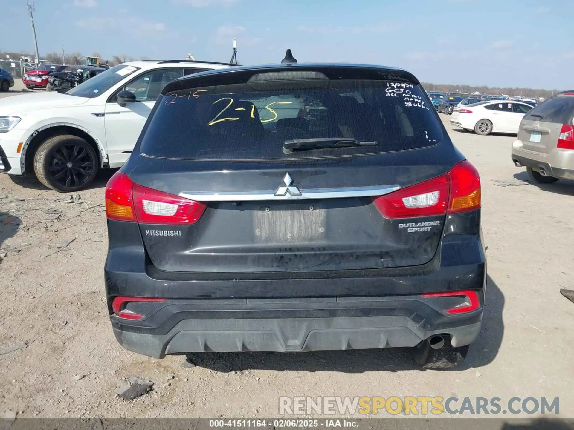 16 Photograph of a damaged car JA4AP3AU6KU030886 MITSUBISHI OUTLANDER SPORT 2019