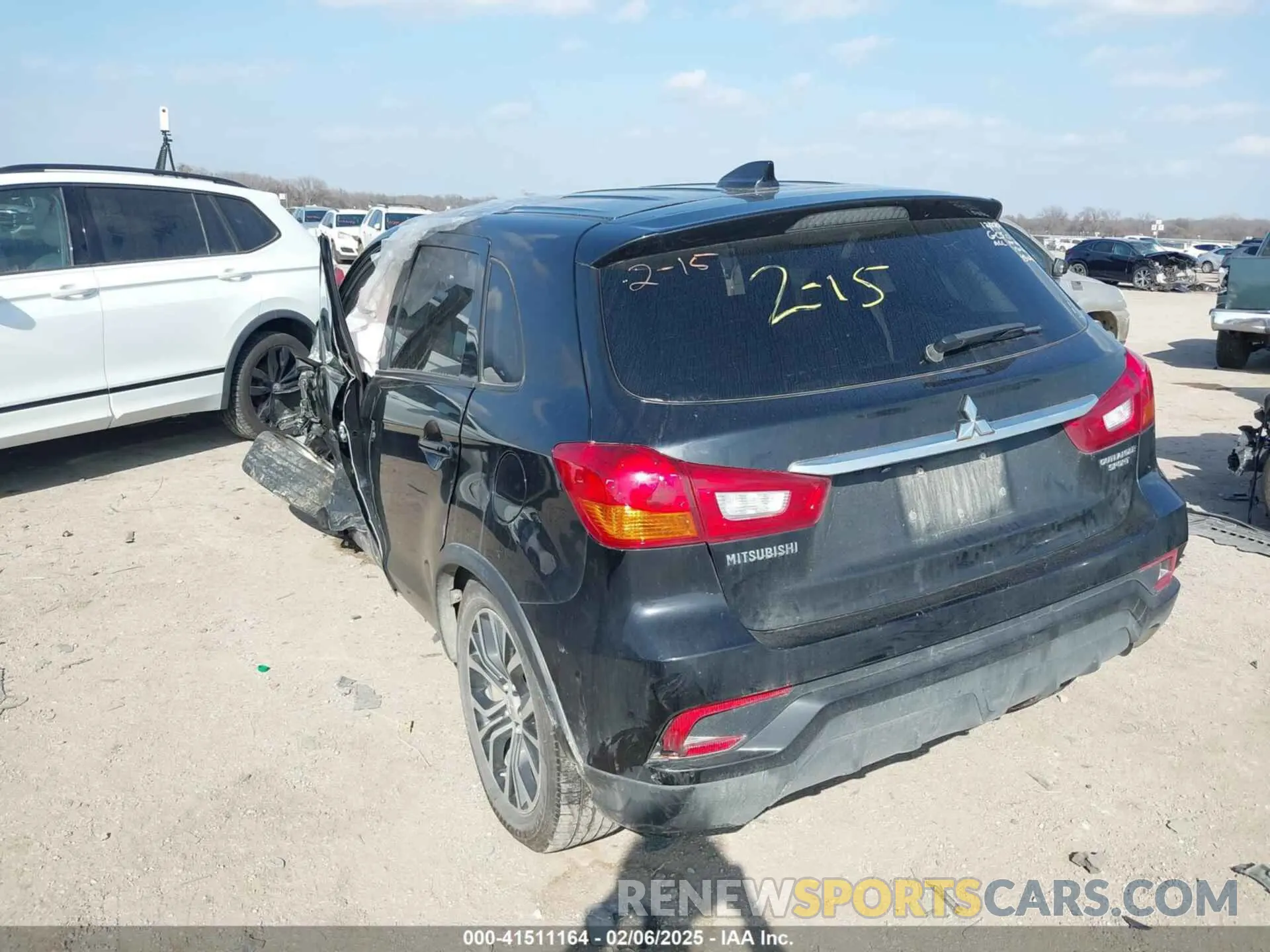 3 Photograph of a damaged car JA4AP3AU6KU030886 MITSUBISHI OUTLANDER SPORT 2019