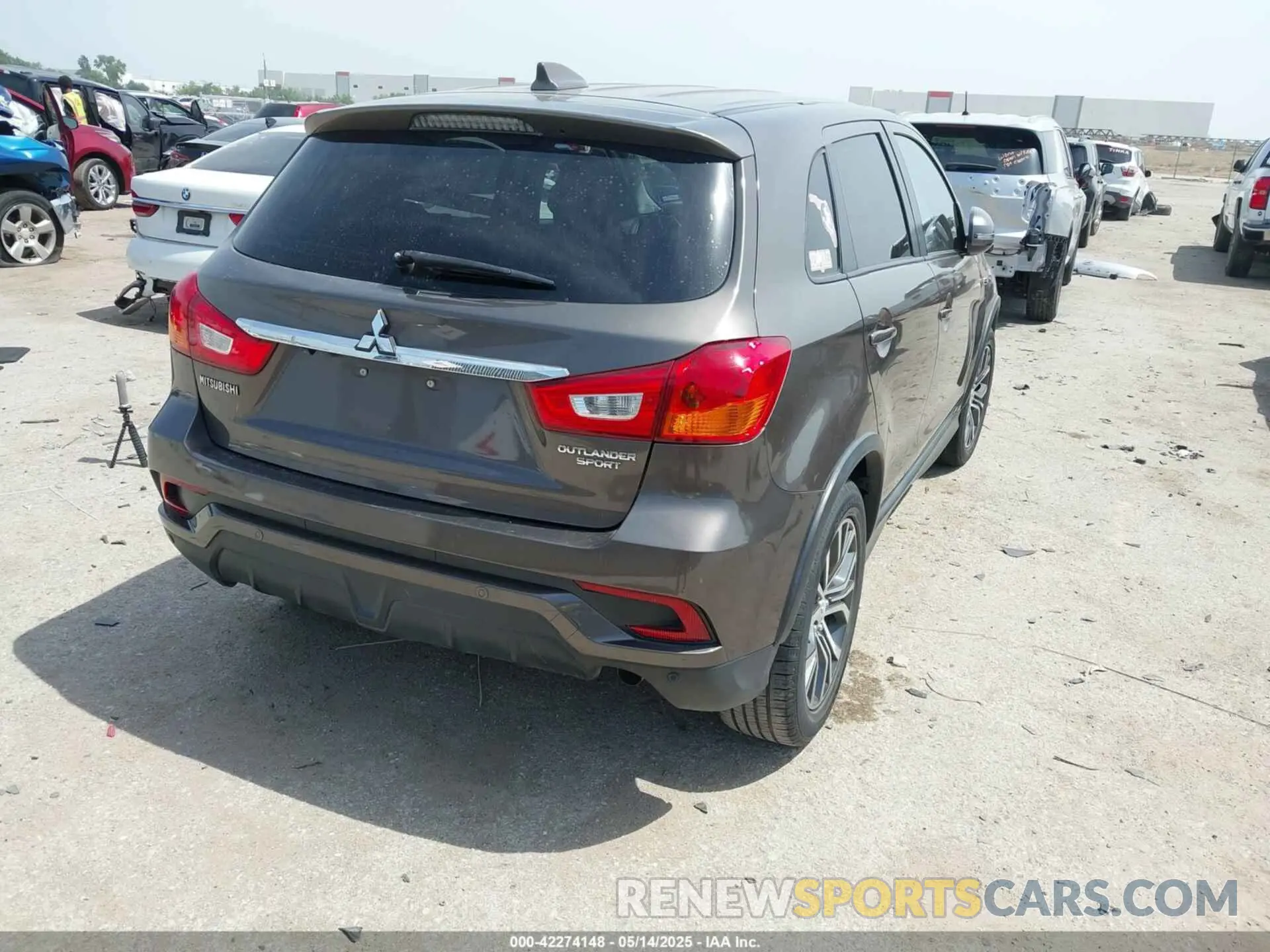 4 Photograph of a damaged car JA4AP3AU8KU018481 MITSUBISHI OUTLANDER SPORT 2019