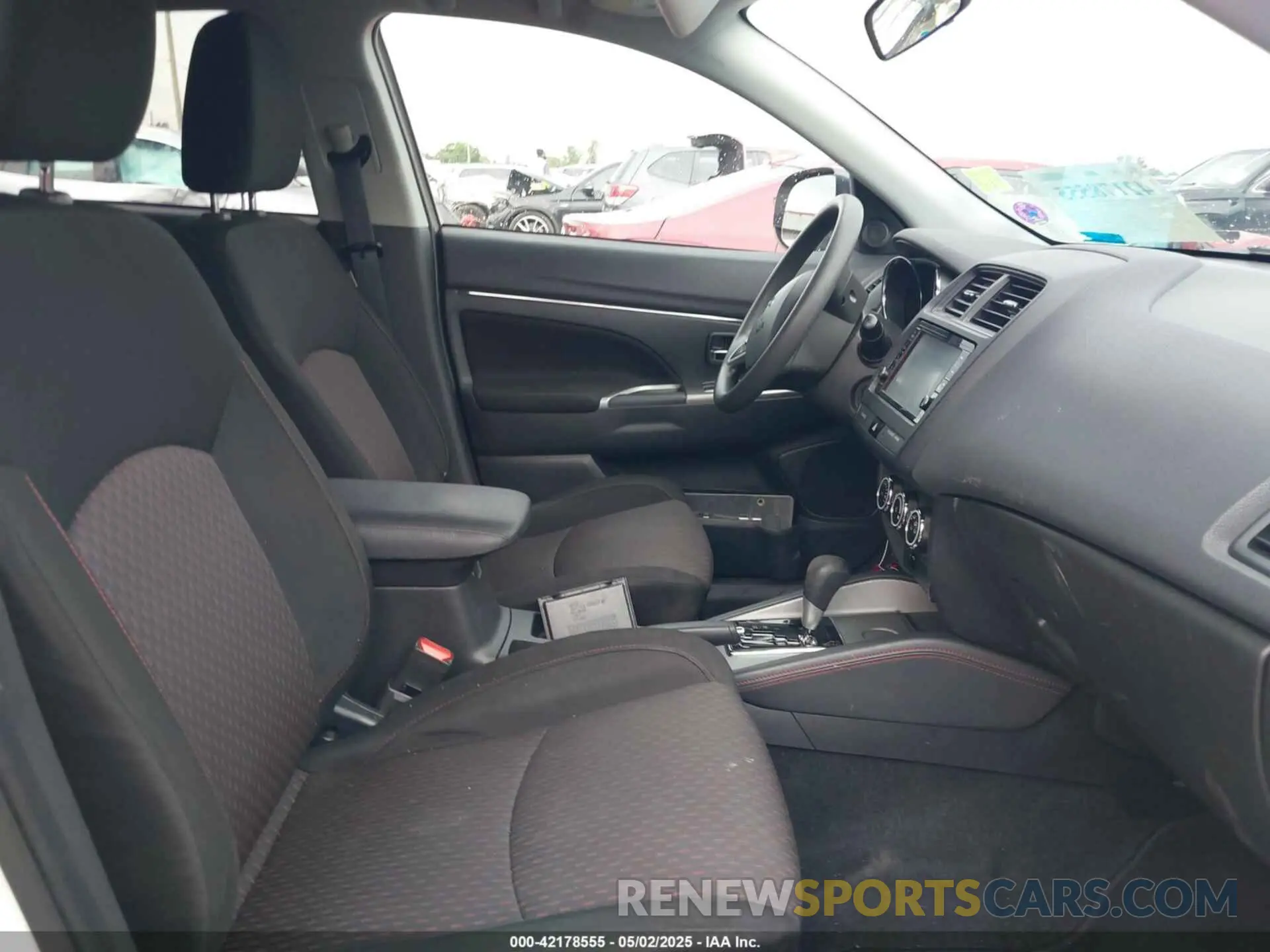5 Photograph of a damaged car JA4AP3AU9KU034687 MITSUBISHI OUTLANDER SPORT 2019