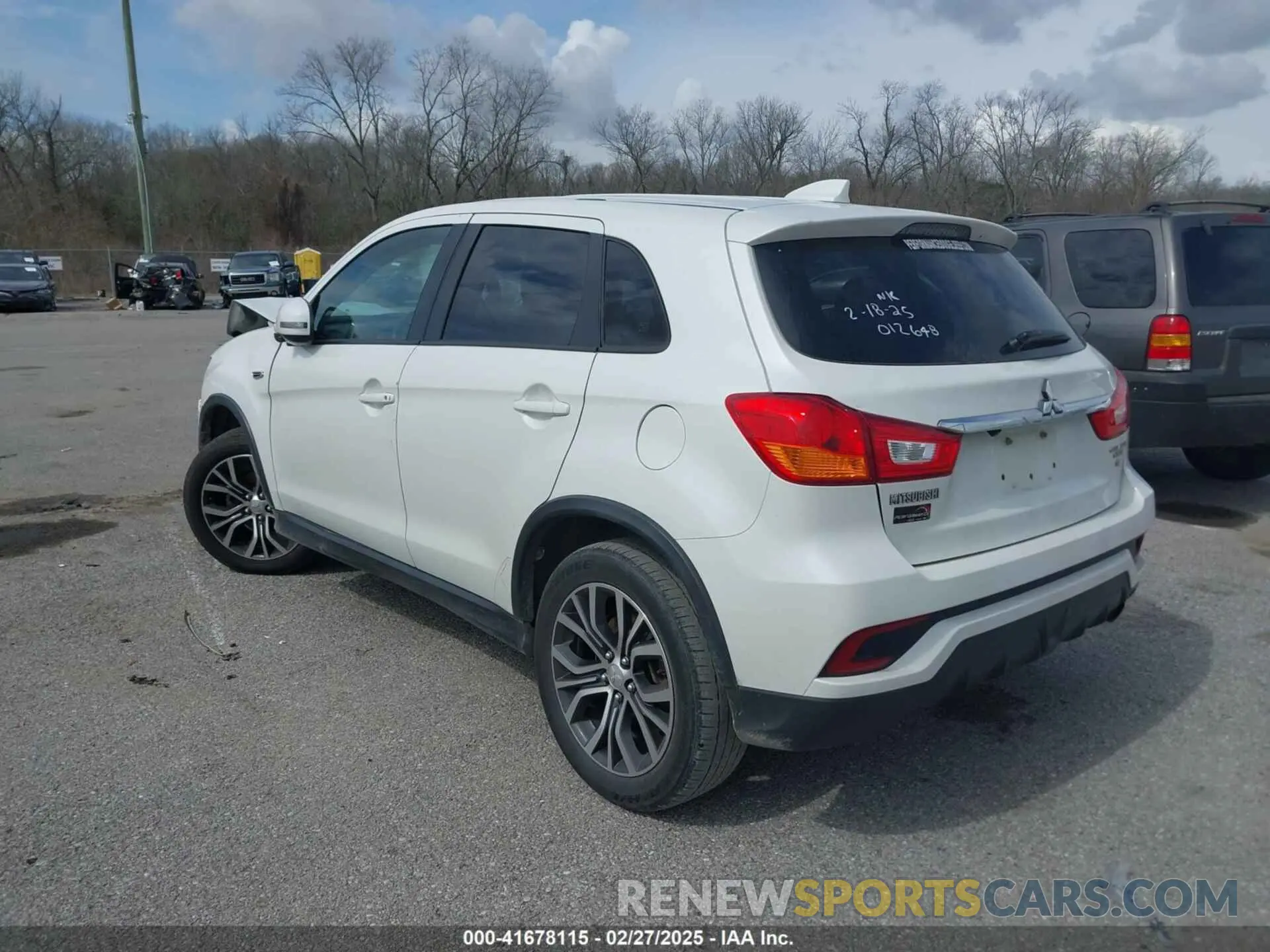 3 Photograph of a damaged car JA4AP4AU2KU012648 MITSUBISHI OUTLANDER SPORT 2019
