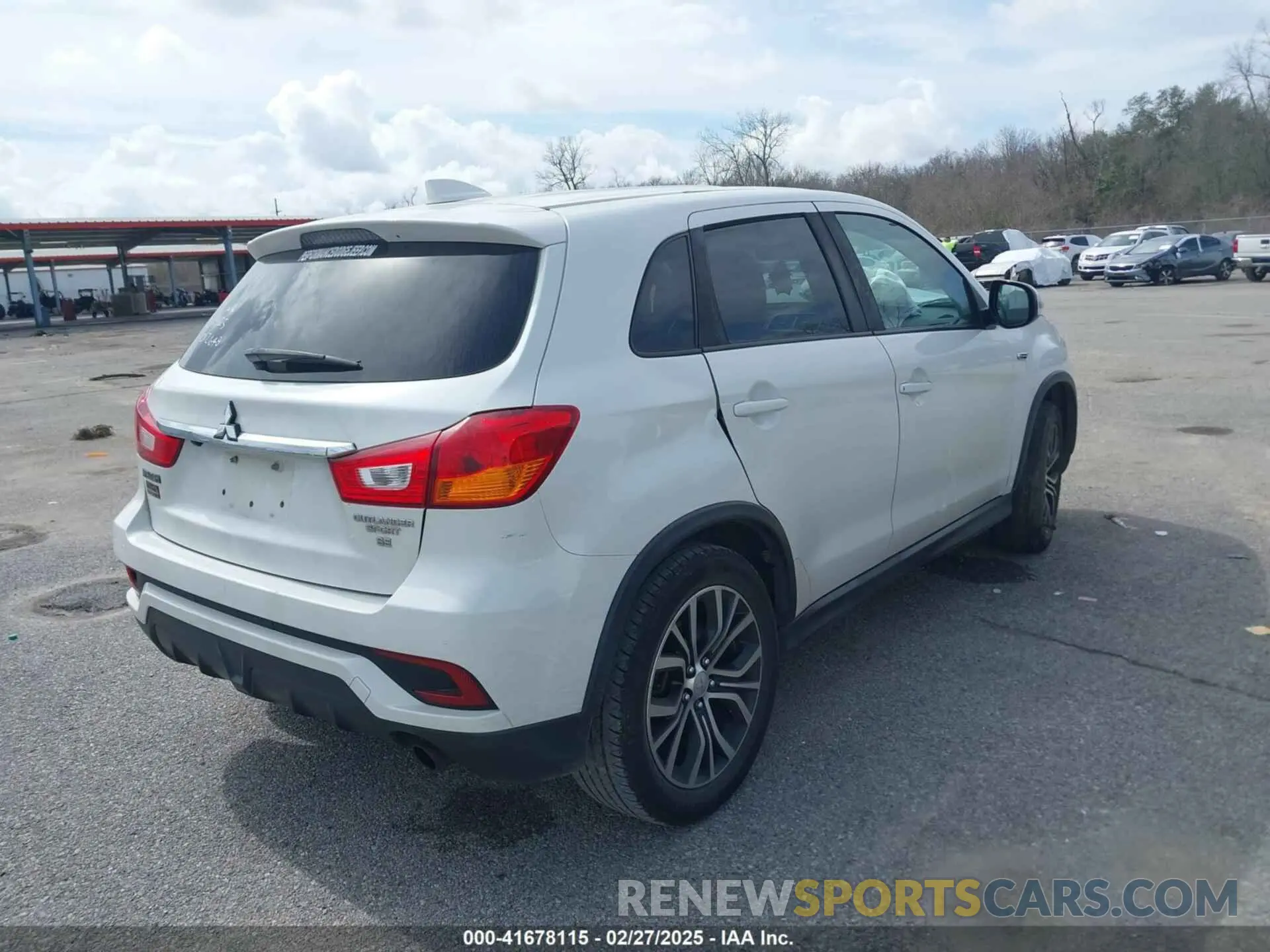 4 Photograph of a damaged car JA4AP4AU2KU012648 MITSUBISHI OUTLANDER SPORT 2019