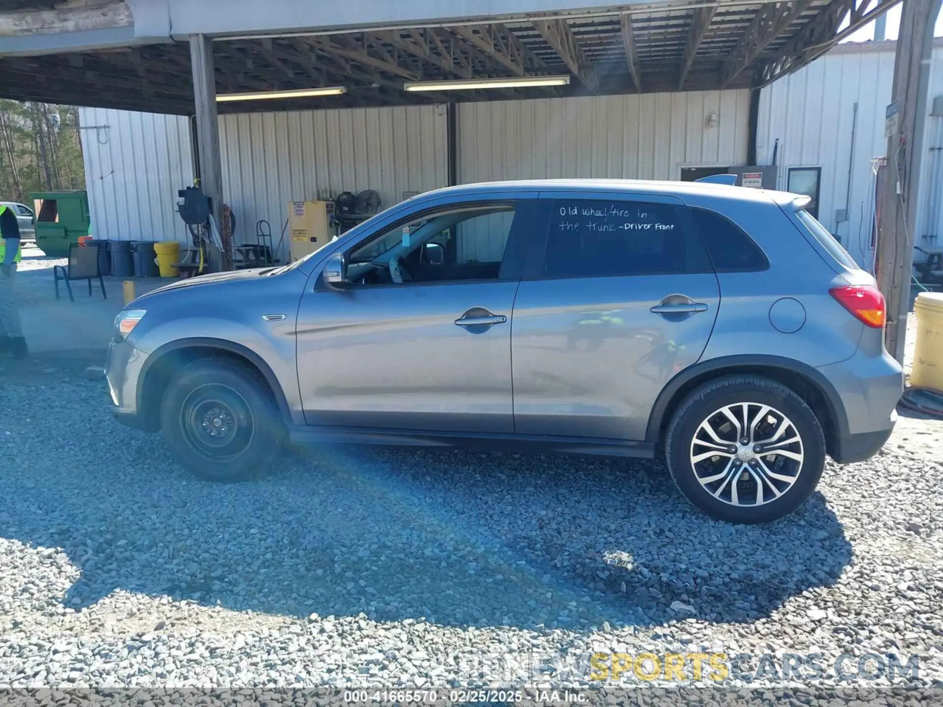 14 Photograph of a damaged car JA4AP4AU6KU024429 MITSUBISHI OUTLANDER SPORT 2019