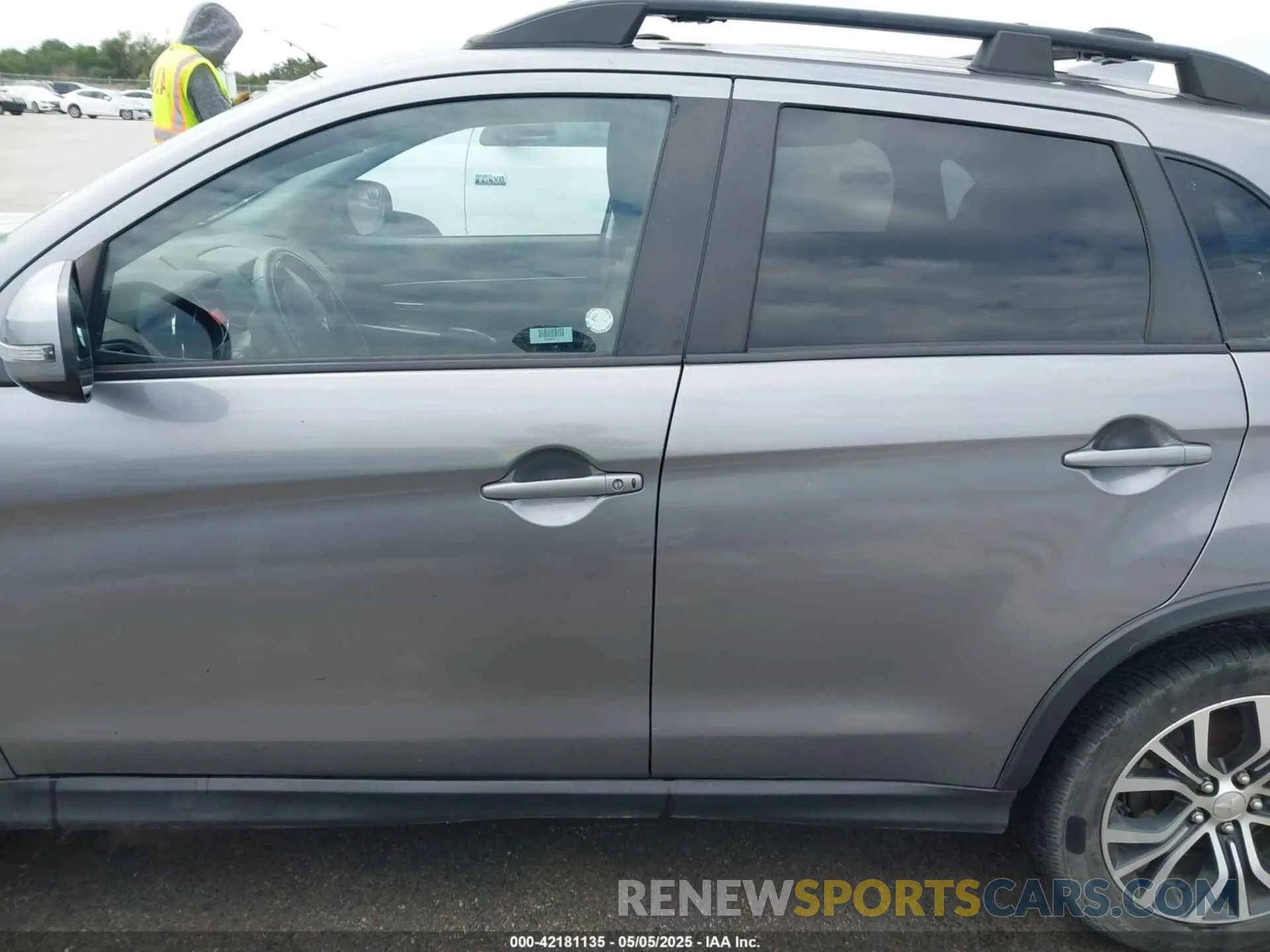 14 Photograph of a damaged car JA4AP4AU8KU013142 MITSUBISHI OUTLANDER SPORT 2019