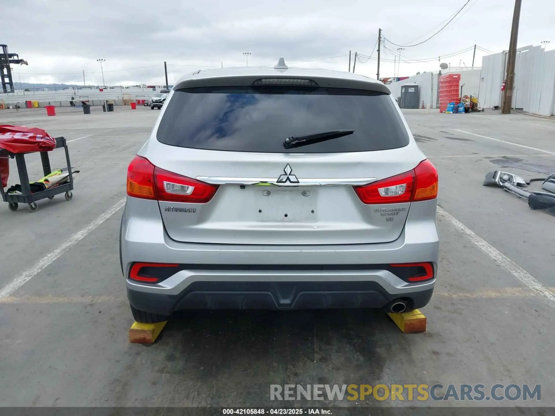 17 Photograph of a damaged car JA4AP4AU8KU027686 MITSUBISHI OUTLANDER SPORT 2019