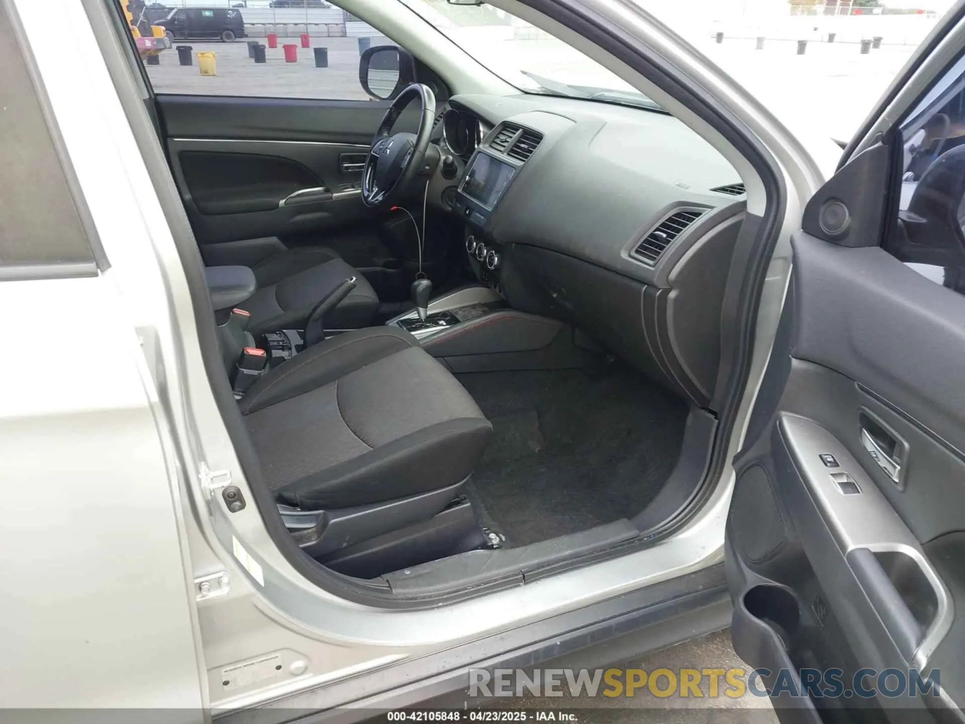 5 Photograph of a damaged car JA4AP4AU8KU027686 MITSUBISHI OUTLANDER SPORT 2019