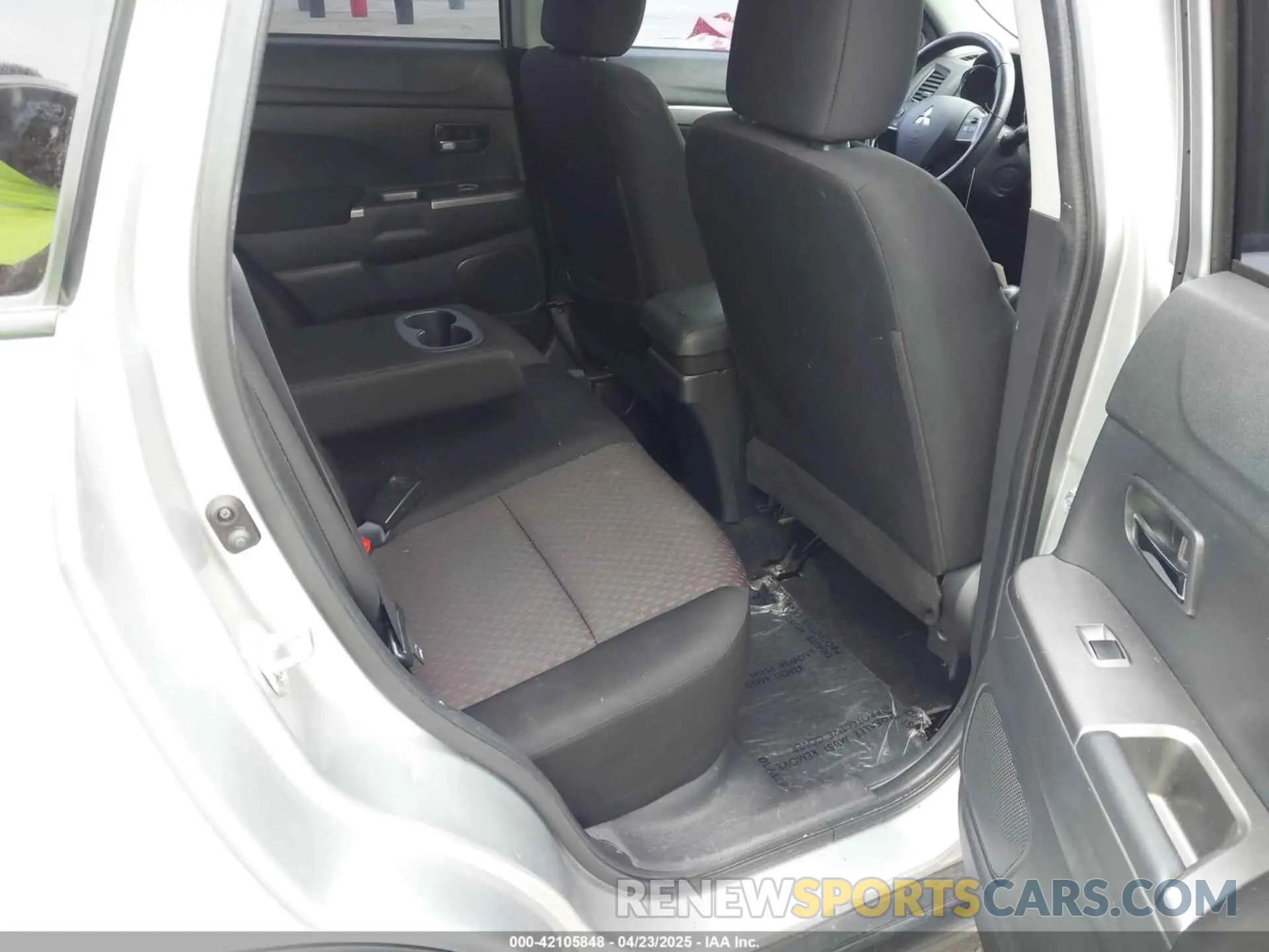 8 Photograph of a damaged car JA4AP4AU8KU027686 MITSUBISHI OUTLANDER SPORT 2019