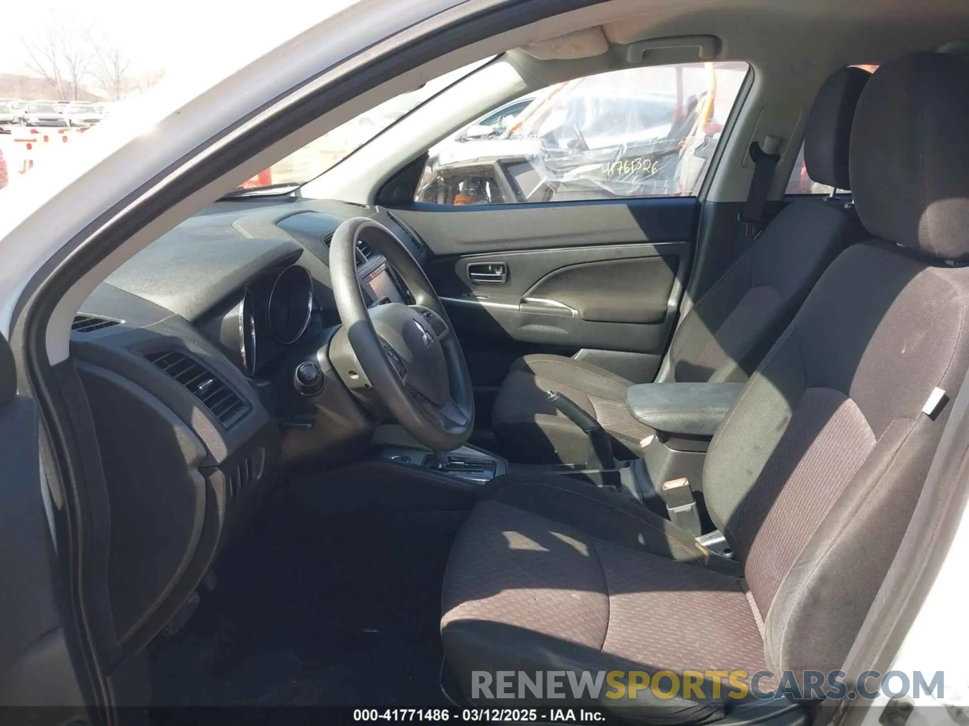 5 Photograph of a damaged car JA4AR3AU4KU023820 MITSUBISHI OUTLANDER SPORT 2019