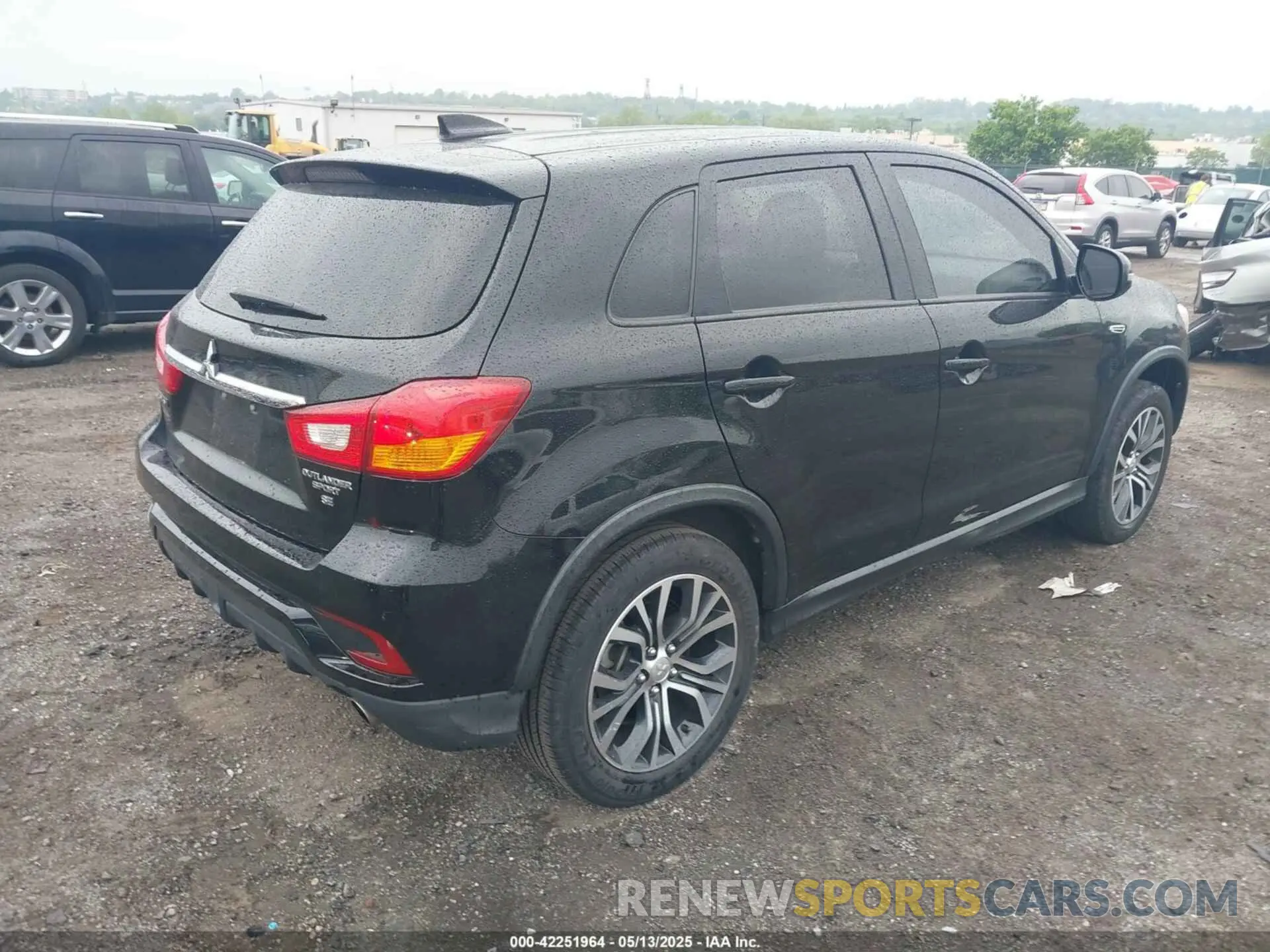 4 Photograph of a damaged car JA4AR3AU4KU024823 MITSUBISHI OUTLANDER SPORT 2019