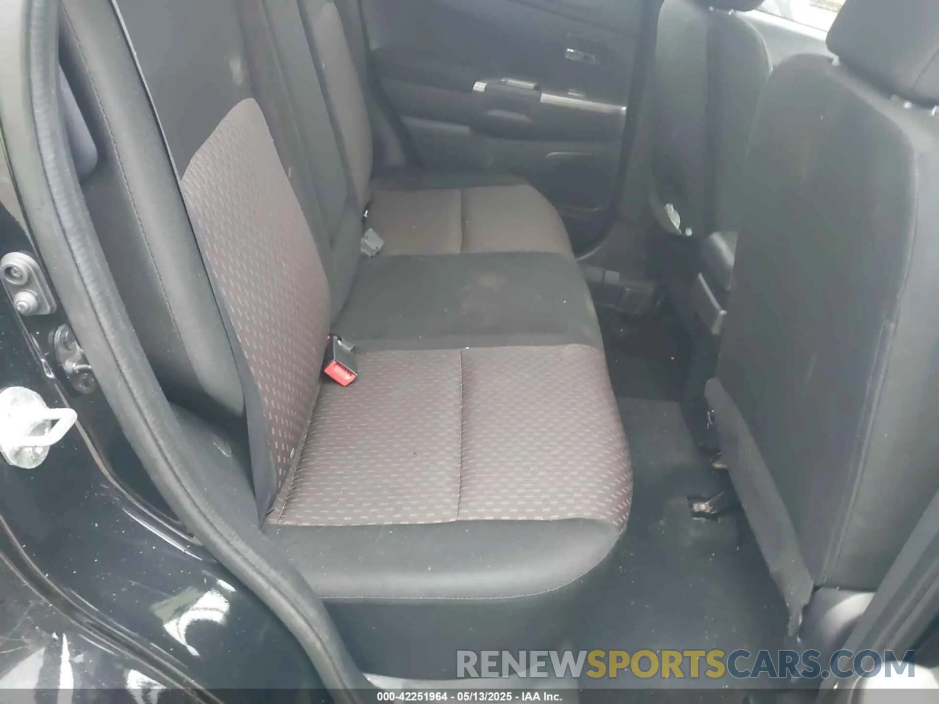 8 Photograph of a damaged car JA4AR3AU4KU024823 MITSUBISHI OUTLANDER SPORT 2019