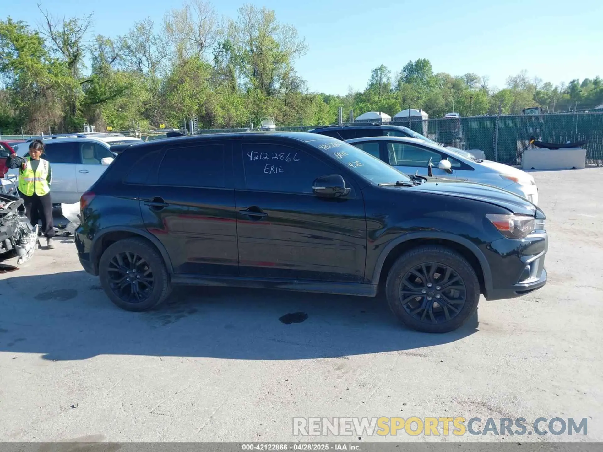 14 Photograph of a damaged car JA4AR3AU5KU016441 MITSUBISHI OUTLANDER SPORT 2019