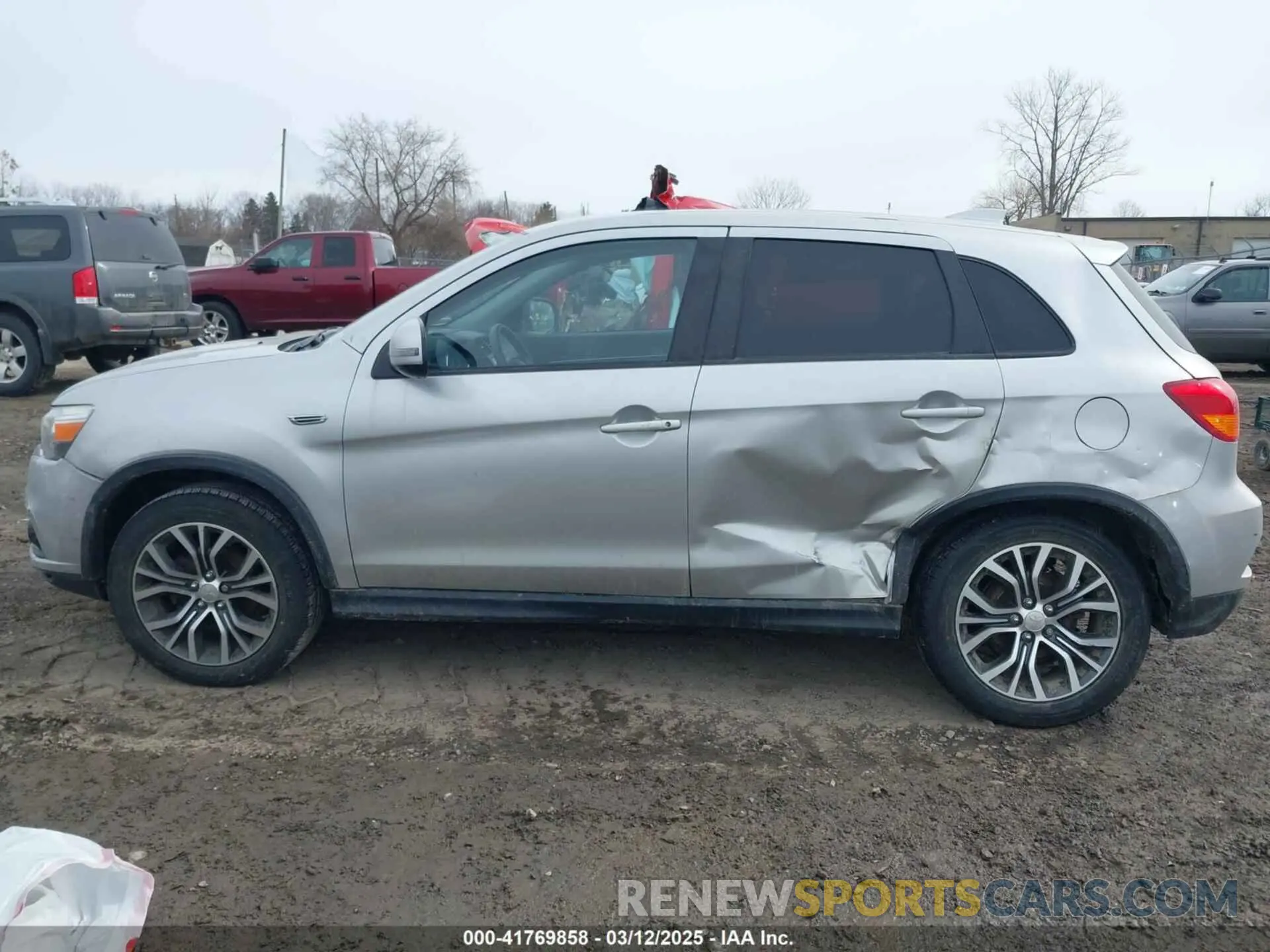 14 Photograph of a damaged car JA4AR3AU7KU024461 MITSUBISHI OUTLANDER SPORT 2019