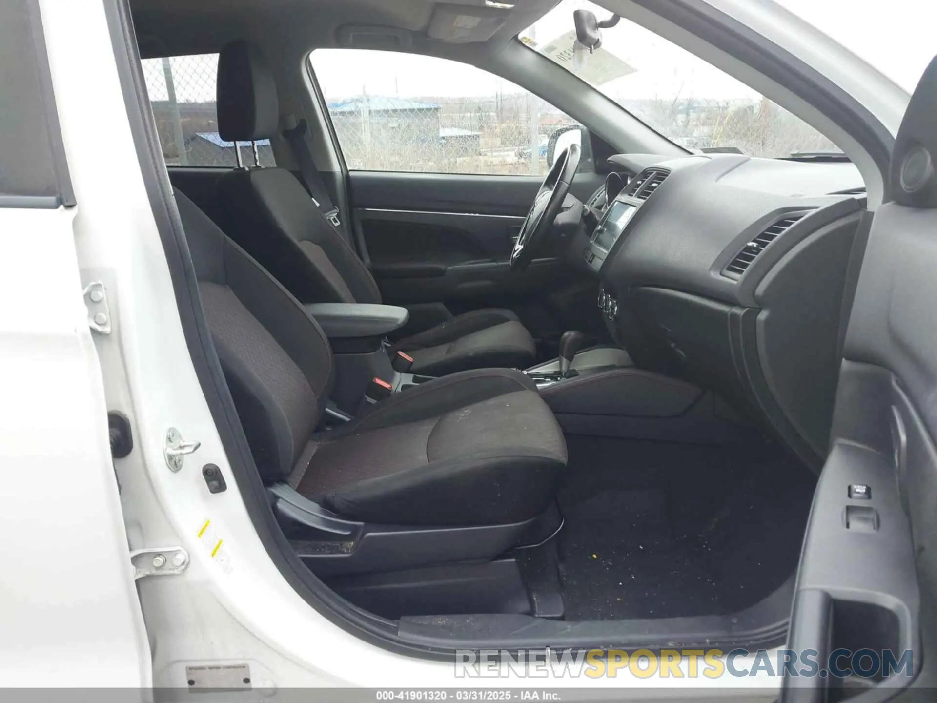 5 Photograph of a damaged car JA4AR3AU8KU028227 MITSUBISHI OUTLANDER SPORT 2019