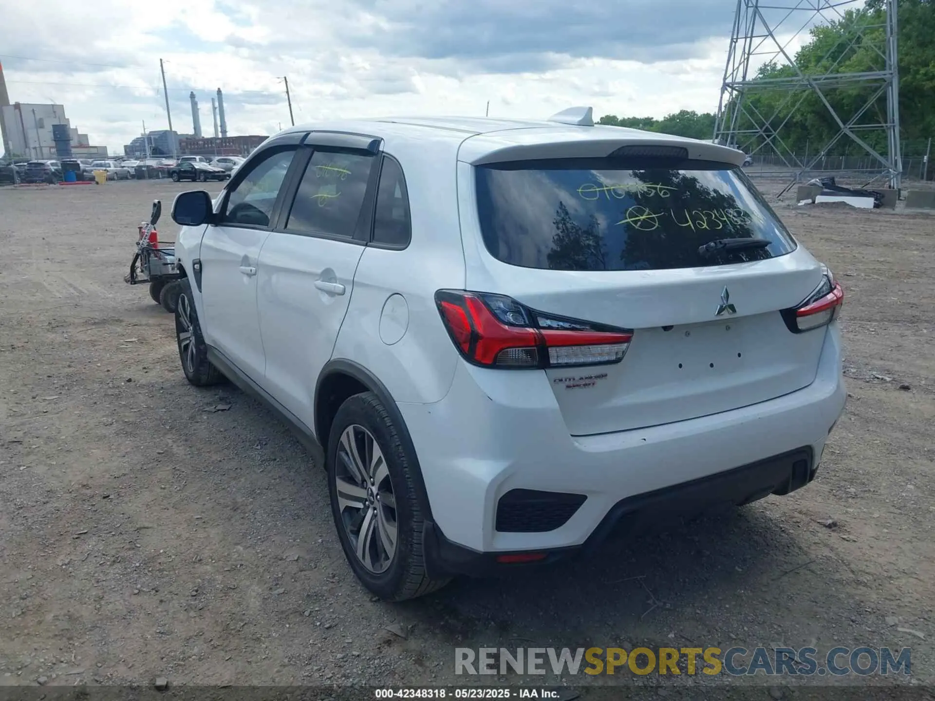 3 Photograph of a damaged car JA4AP3AU0LU010456 MITSUBISHI OUTLANDER SPORT 2020