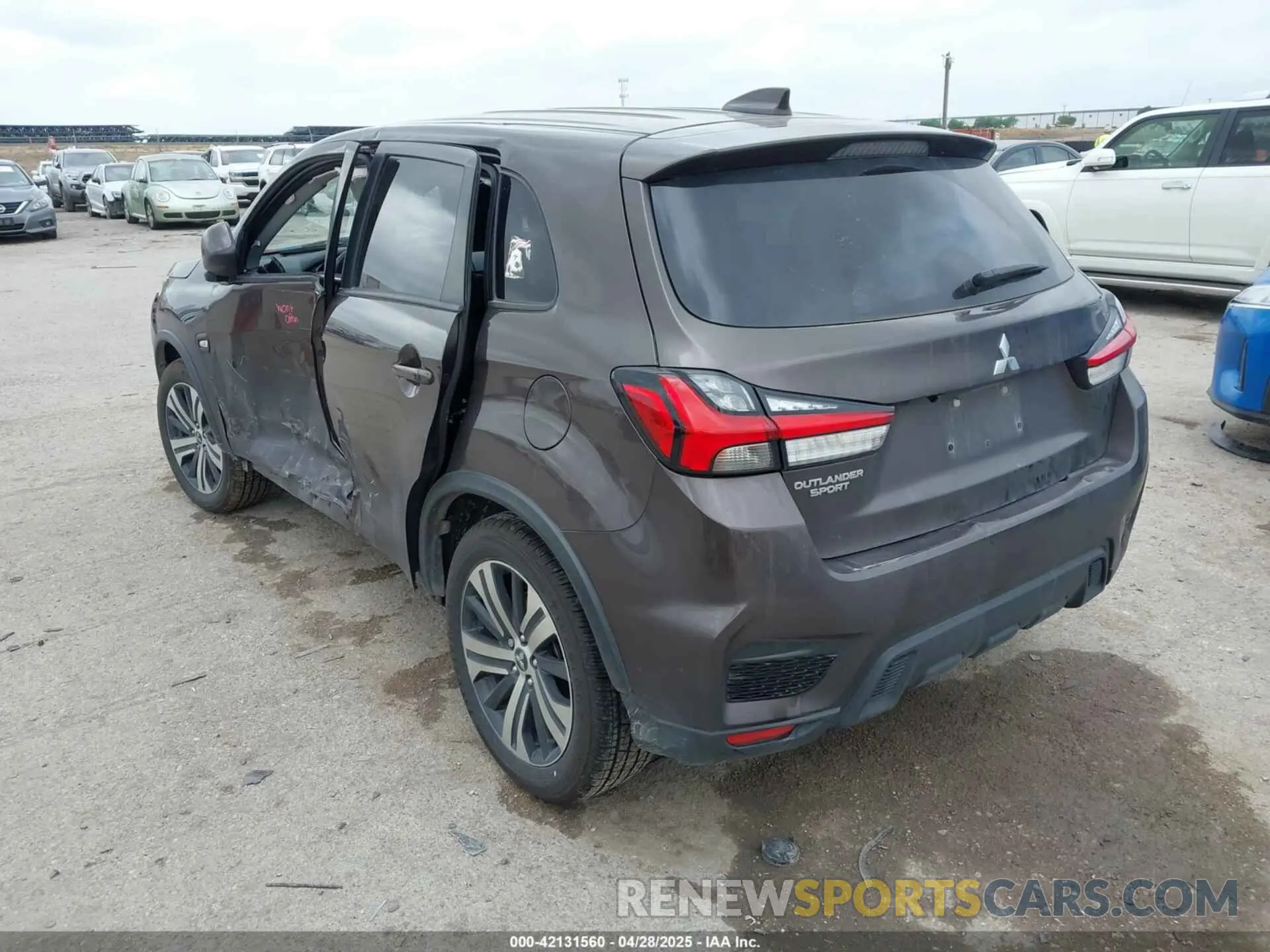 3 Photograph of a damaged car JA4AP3AU6LU015905 MITSUBISHI OUTLANDER SPORT 2020