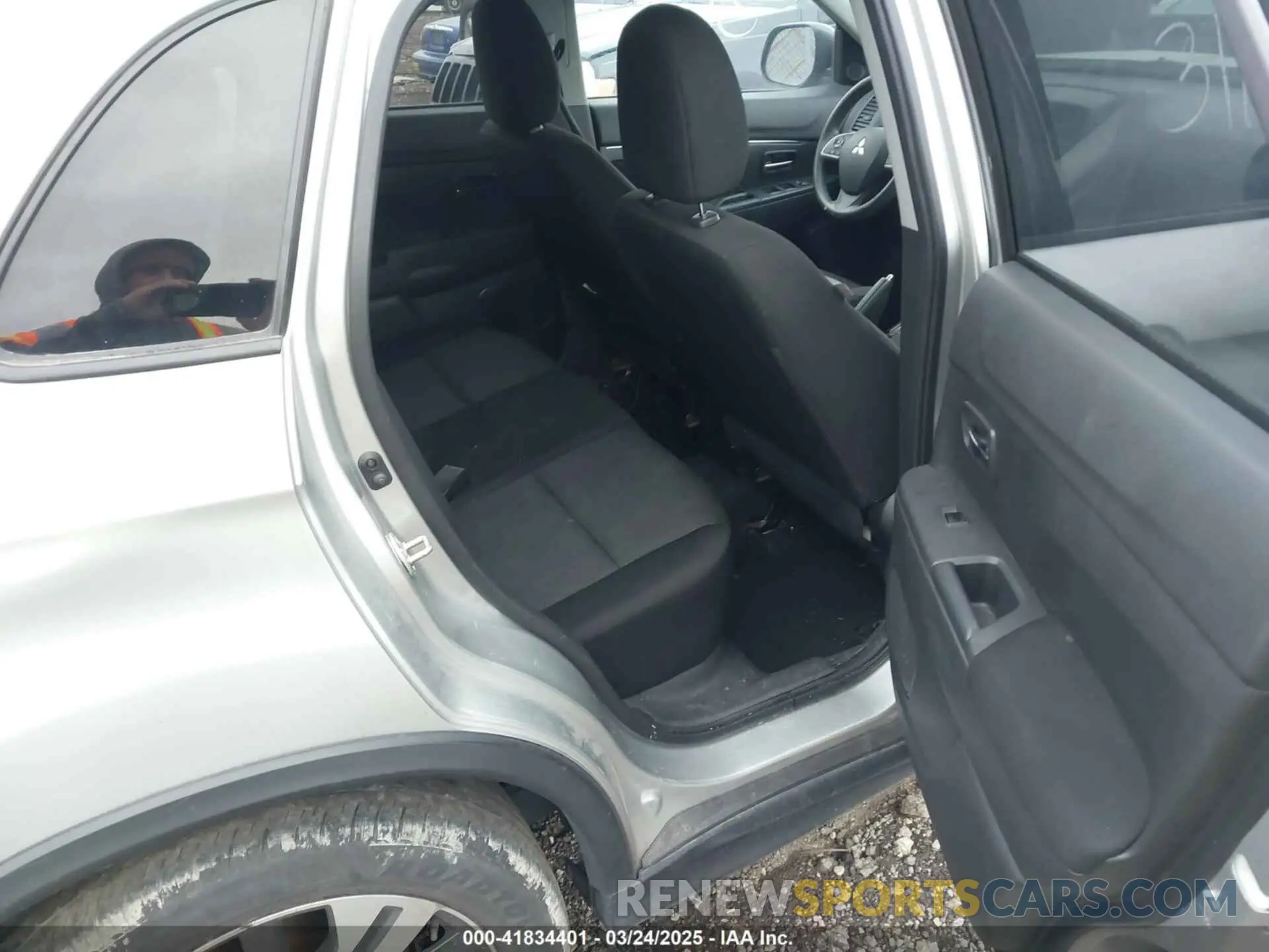 8 Photograph of a damaged car JA4AP3AU6LU017511 MITSUBISHI OUTLANDER SPORT 2020