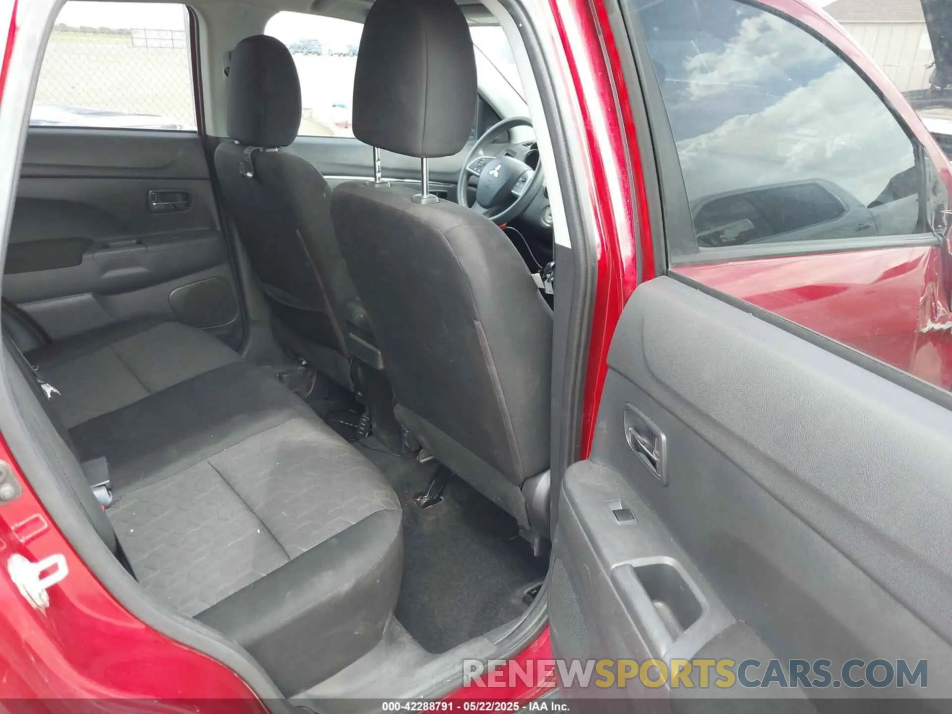 8 Photograph of a damaged car JA4AP3AU7LU001558 MITSUBISHI OUTLANDER SPORT 2020
