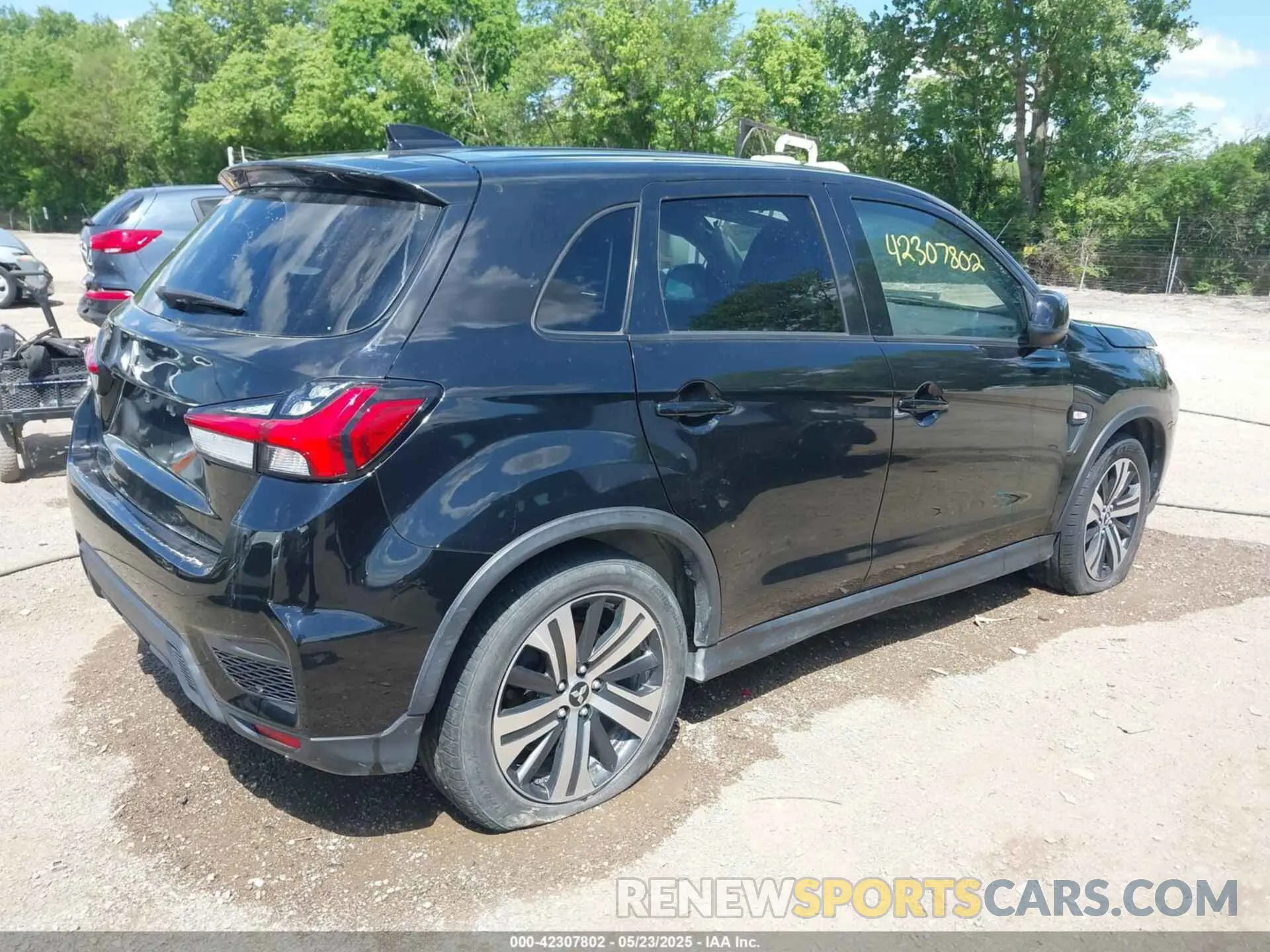 4 Photograph of a damaged car JA4AP3AU8LU005358 MITSUBISHI OUTLANDER SPORT 2020