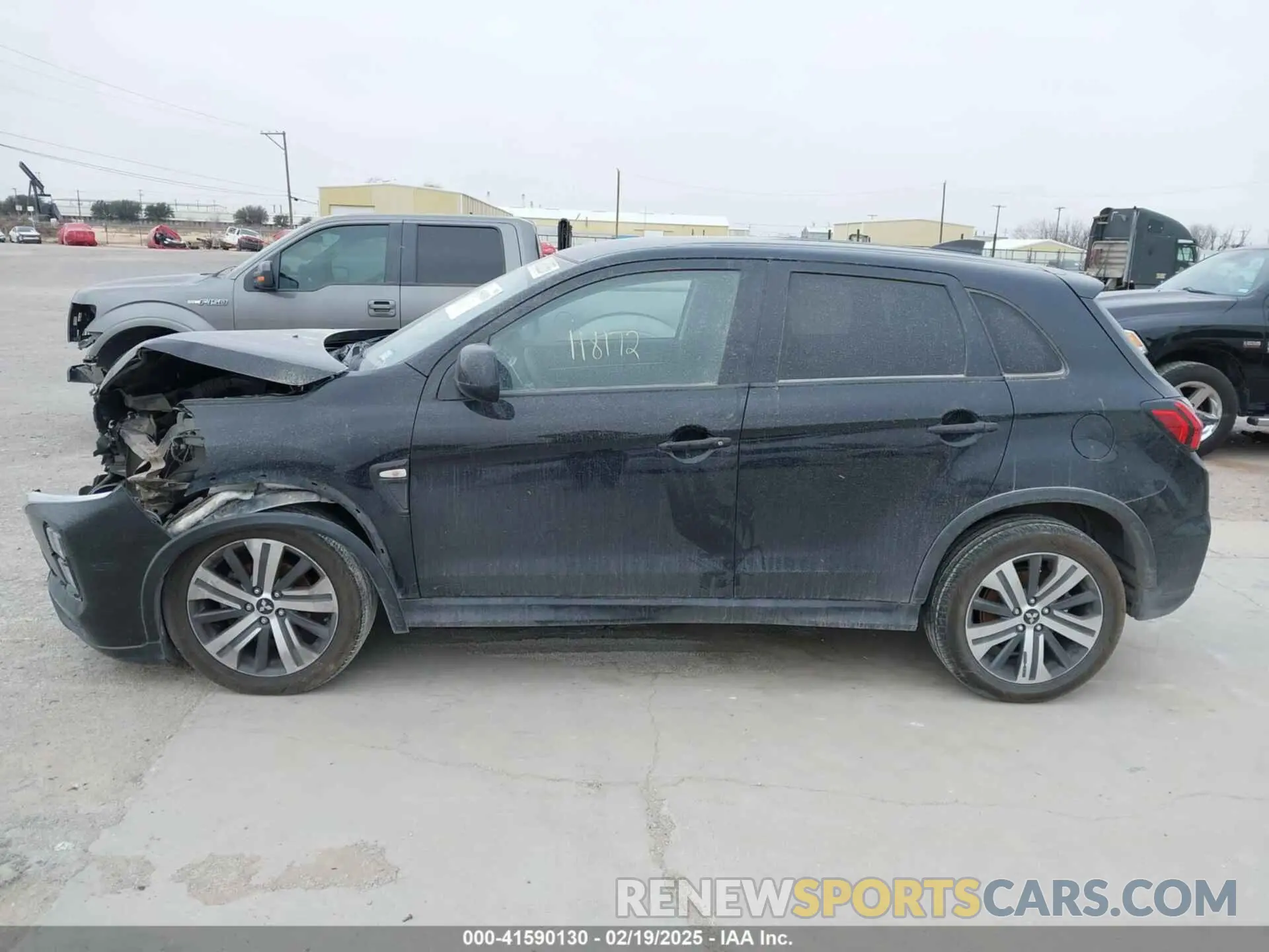 14 Photograph of a damaged car JA4AP3AU8LU021527 MITSUBISHI OUTLANDER SPORT 2020