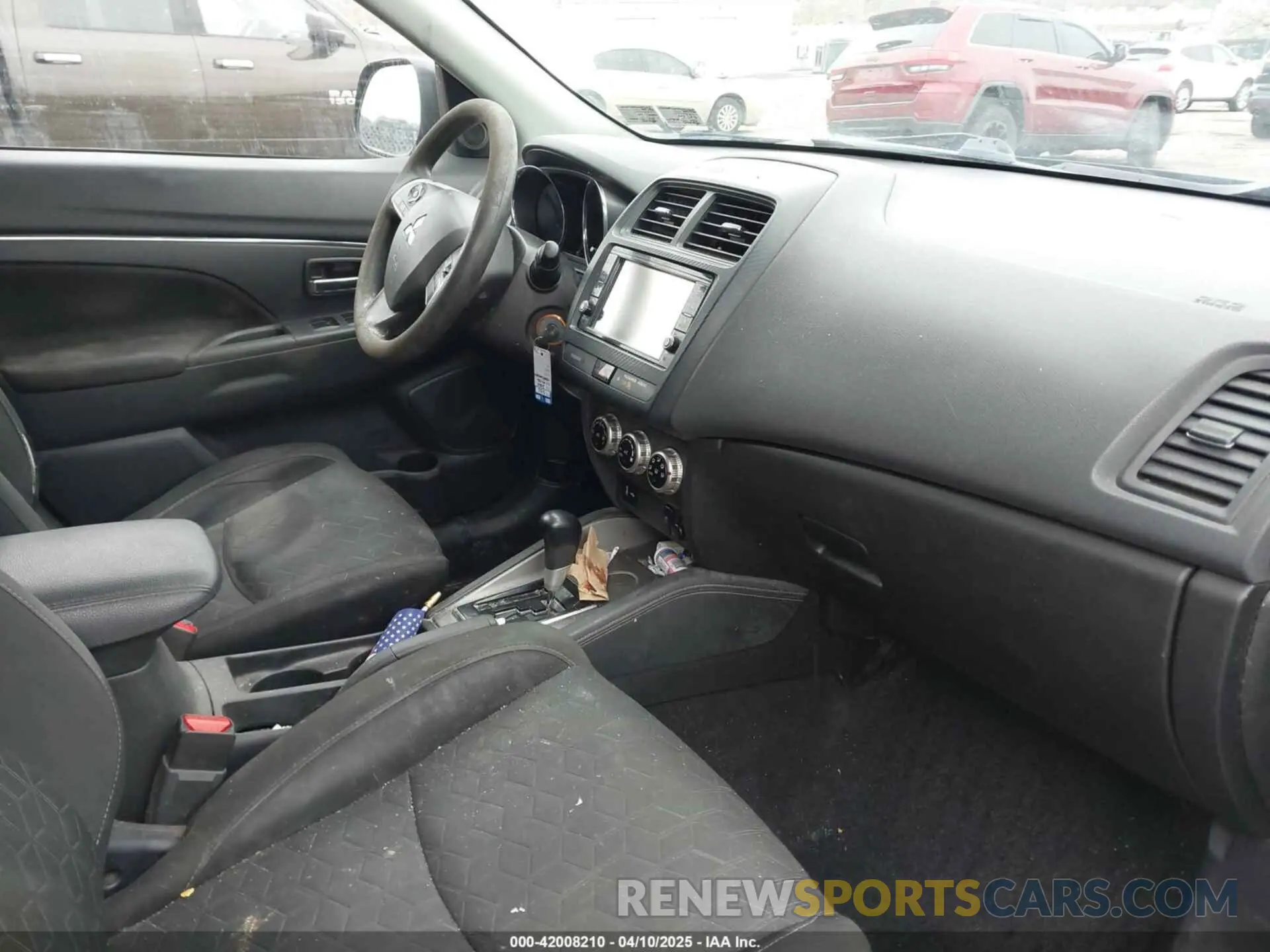 5 Photograph of a damaged car JA4AP3AU9LU011203 MITSUBISHI OUTLANDER SPORT 2020