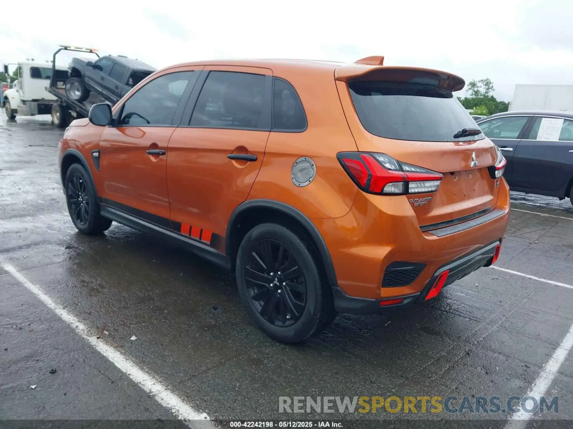 3 Photograph of a damaged car JA4AP3AU9LU031256 MITSUBISHI OUTLANDER SPORT 2020