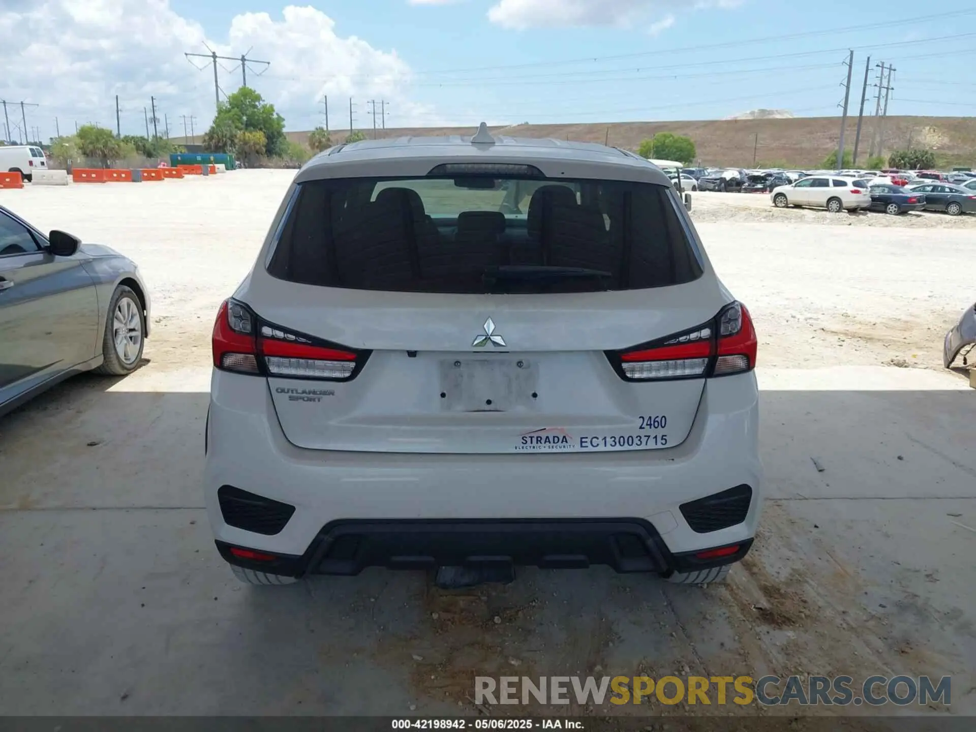 16 Photograph of a damaged car JA4AP3AUXLU008004 MITSUBISHI OUTLANDER SPORT 2020