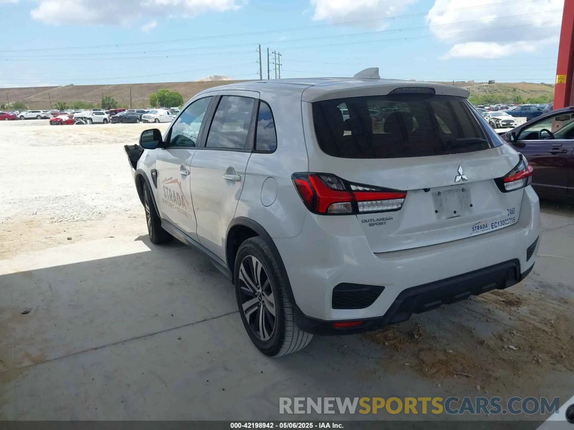 3 Photograph of a damaged car JA4AP3AUXLU008004 MITSUBISHI OUTLANDER SPORT 2020