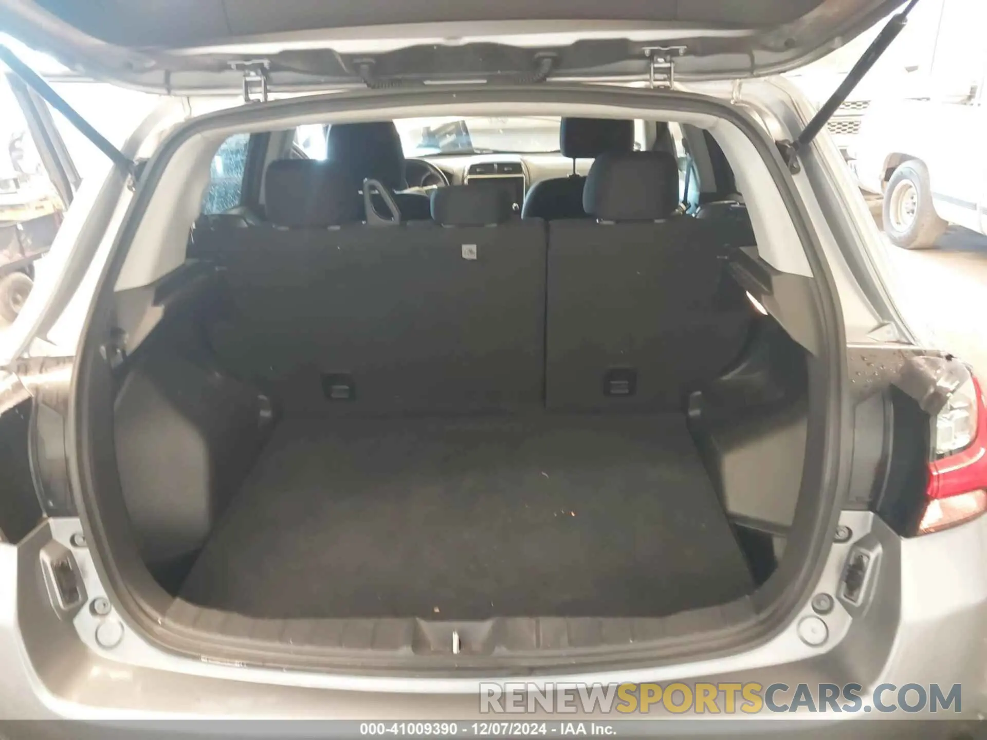 17 Photograph of a damaged car JA4AP4AU1LU016644 MITSUBISHI OUTLANDER SPORT 2020