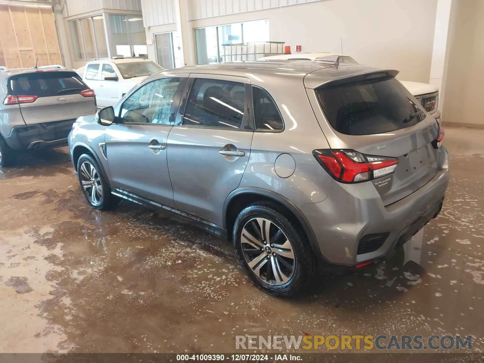 3 Photograph of a damaged car JA4AP4AU1LU016644 MITSUBISHI OUTLANDER SPORT 2020