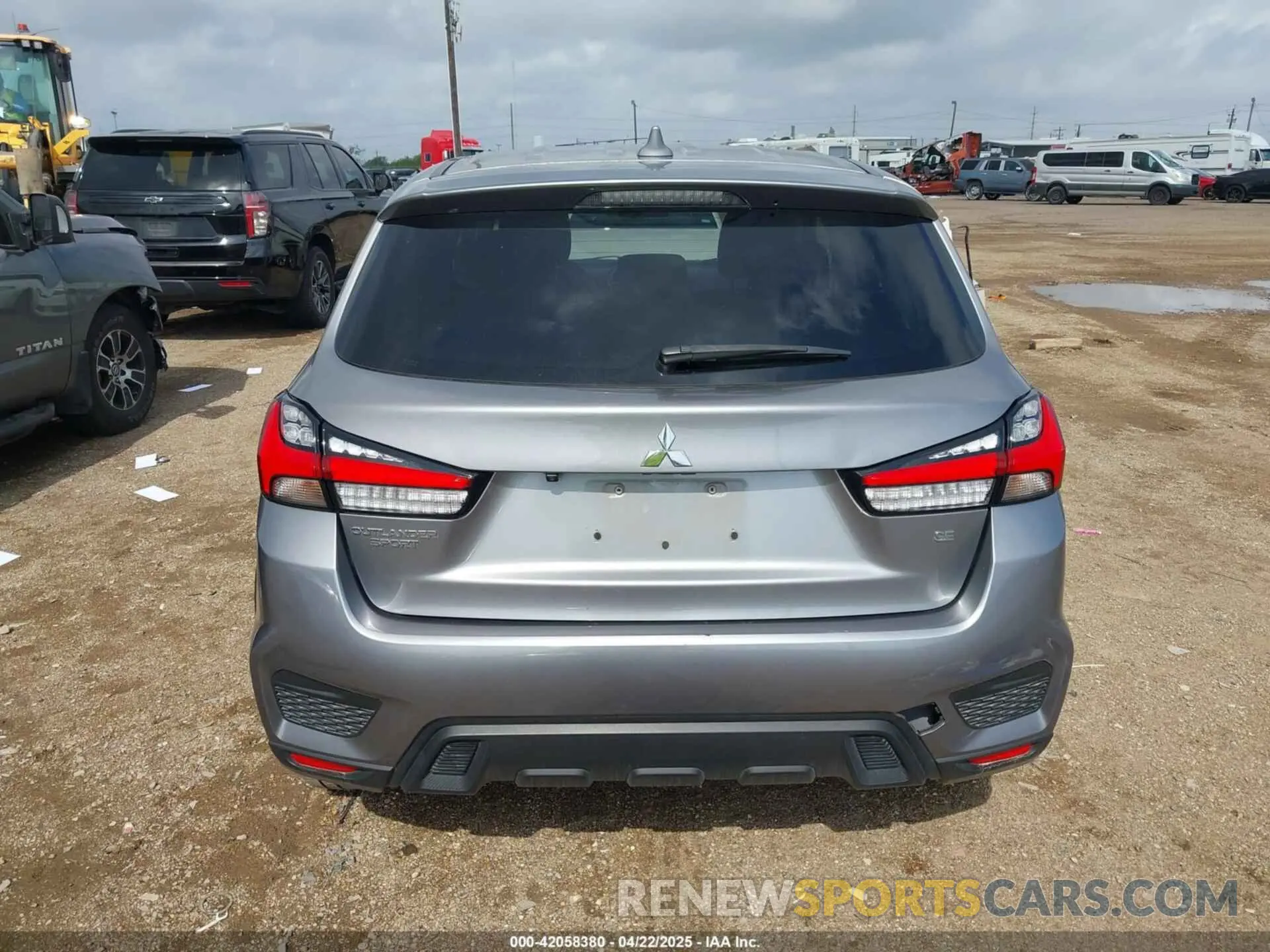 16 Photograph of a damaged car JA4AP4AU1LU028504 MITSUBISHI OUTLANDER SPORT 2020