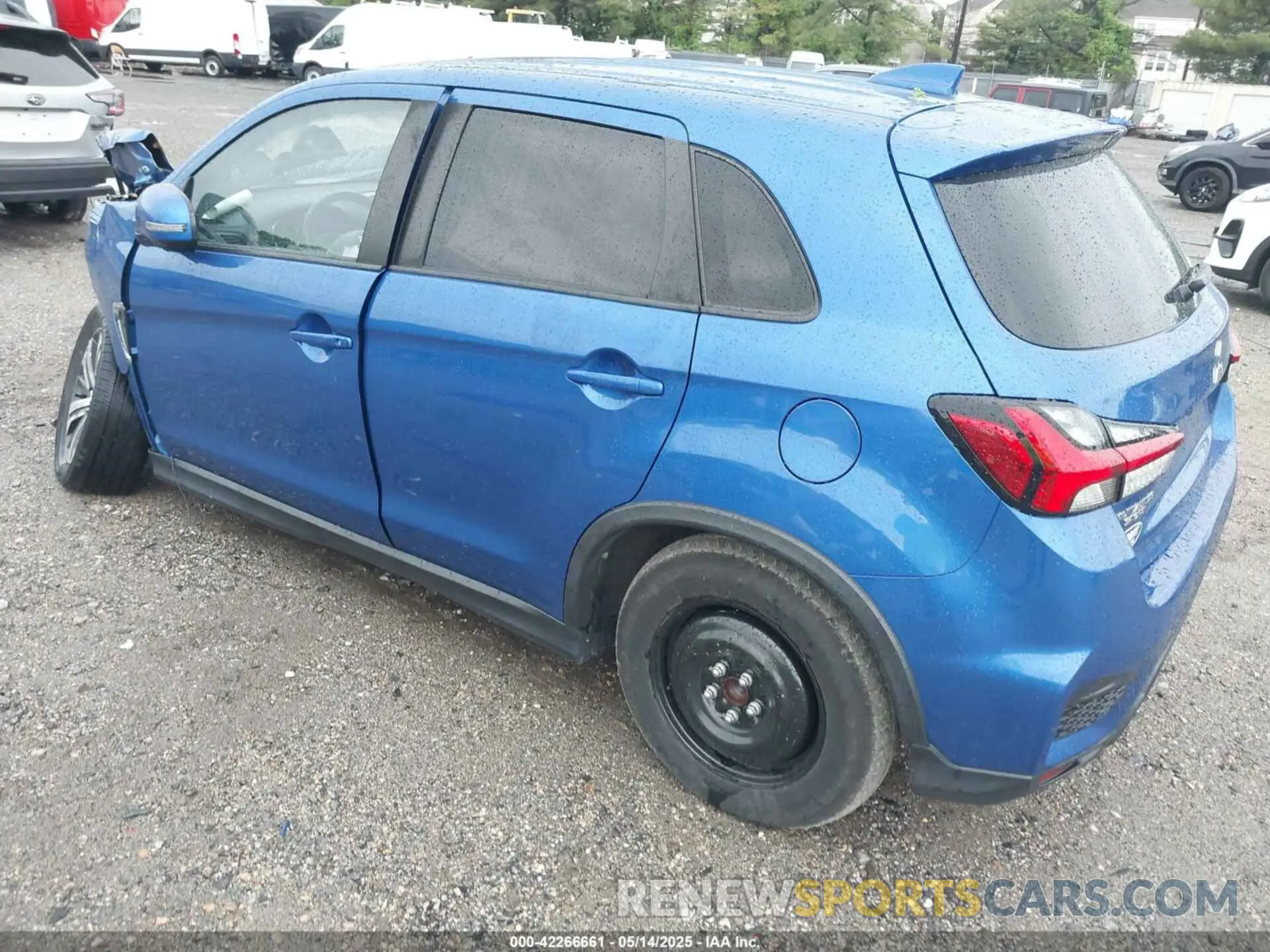 3 Photograph of a damaged car JA4AP4AUXLU023270 MITSUBISHI OUTLANDER SPORT 2020