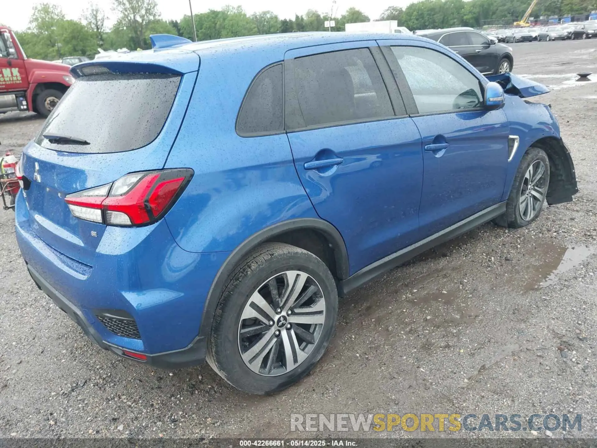 4 Photograph of a damaged car JA4AP4AUXLU023270 MITSUBISHI OUTLANDER SPORT 2020