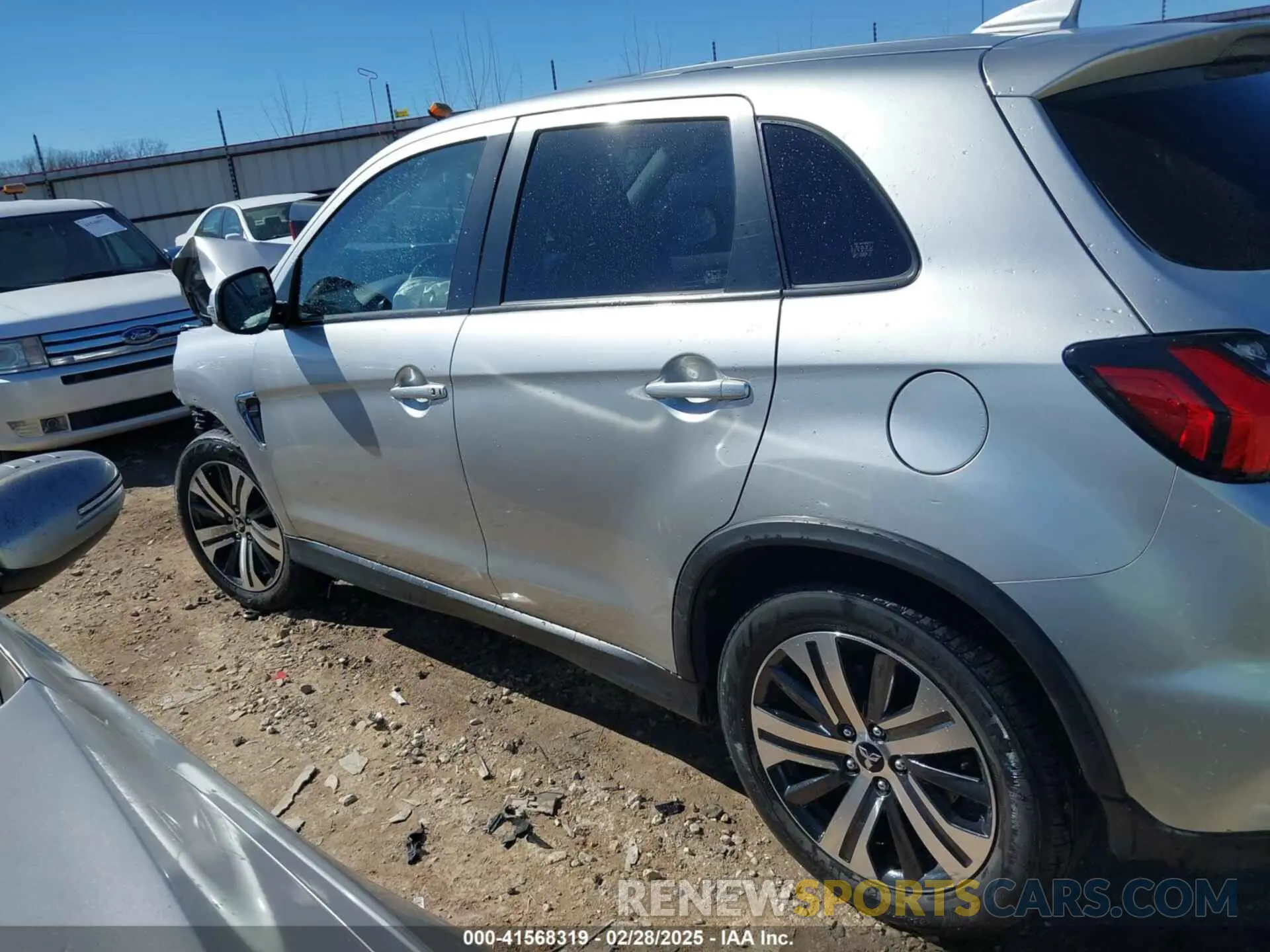 15 Photograph of a damaged car JA4AR3AU6LU019365 MITSUBISHI OUTLANDER SPORT 2020