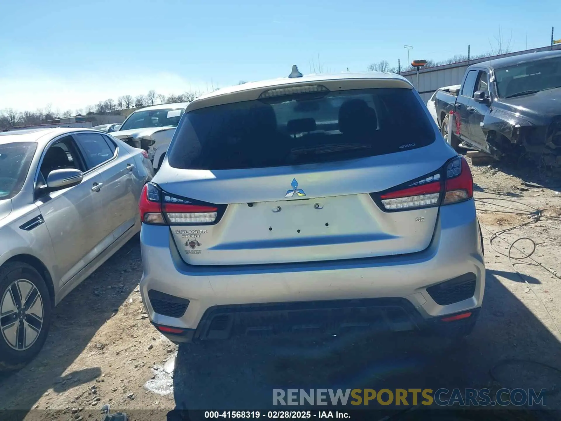 17 Photograph of a damaged car JA4AR3AU6LU019365 MITSUBISHI OUTLANDER SPORT 2020