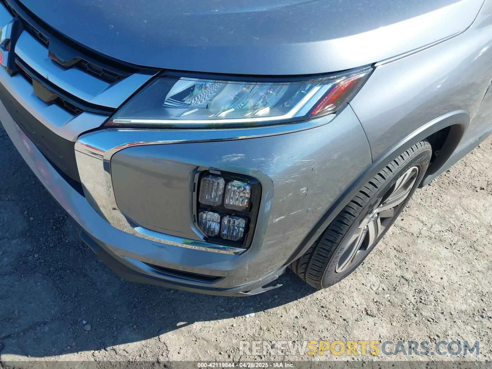 17 Photograph of a damaged car JA4AR3AU6LU023903 MITSUBISHI OUTLANDER SPORT 2020
