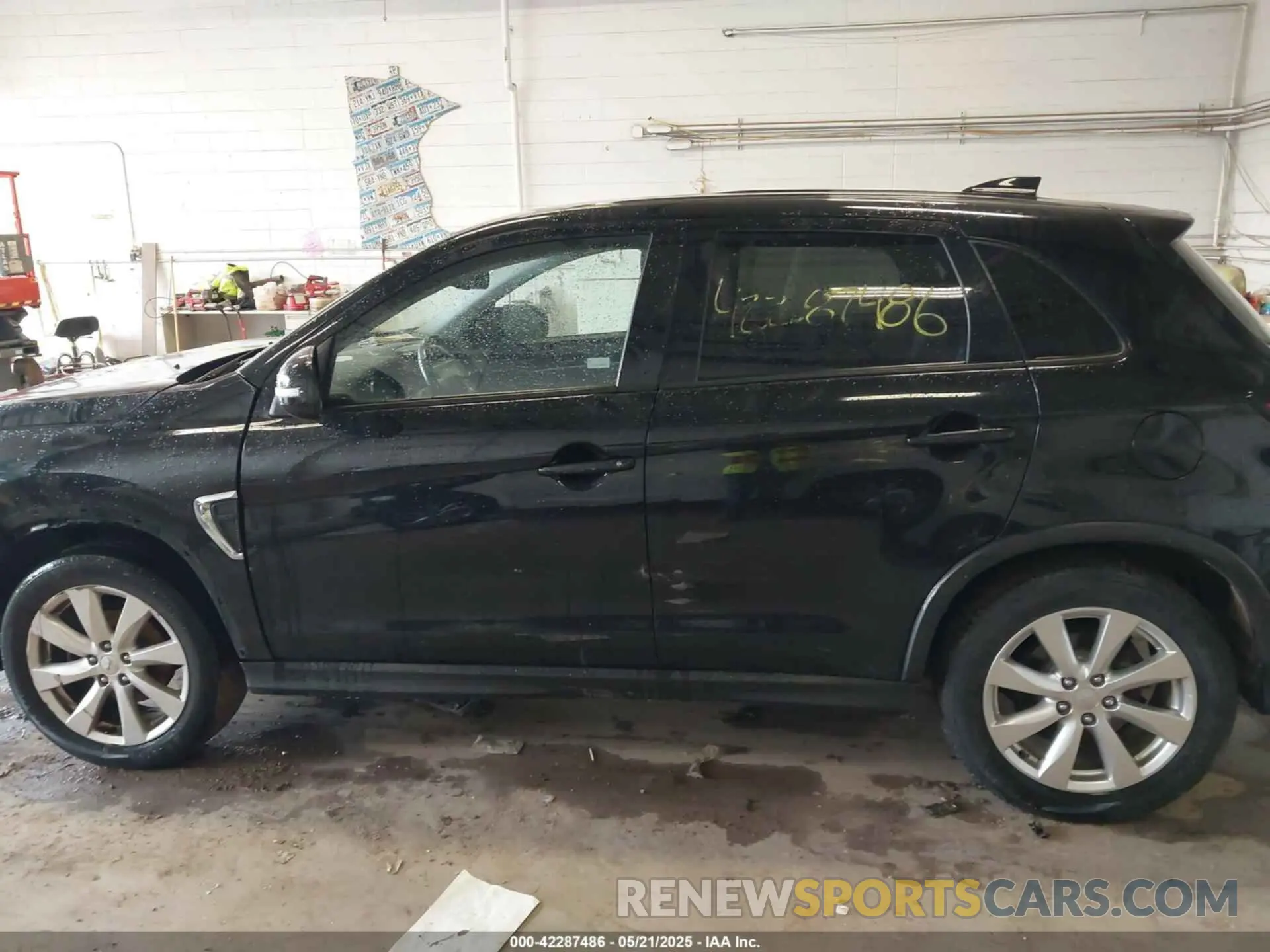 13 Photograph of a damaged car JA4AR3AU8LU029105 MITSUBISHI OUTLANDER SPORT 2020