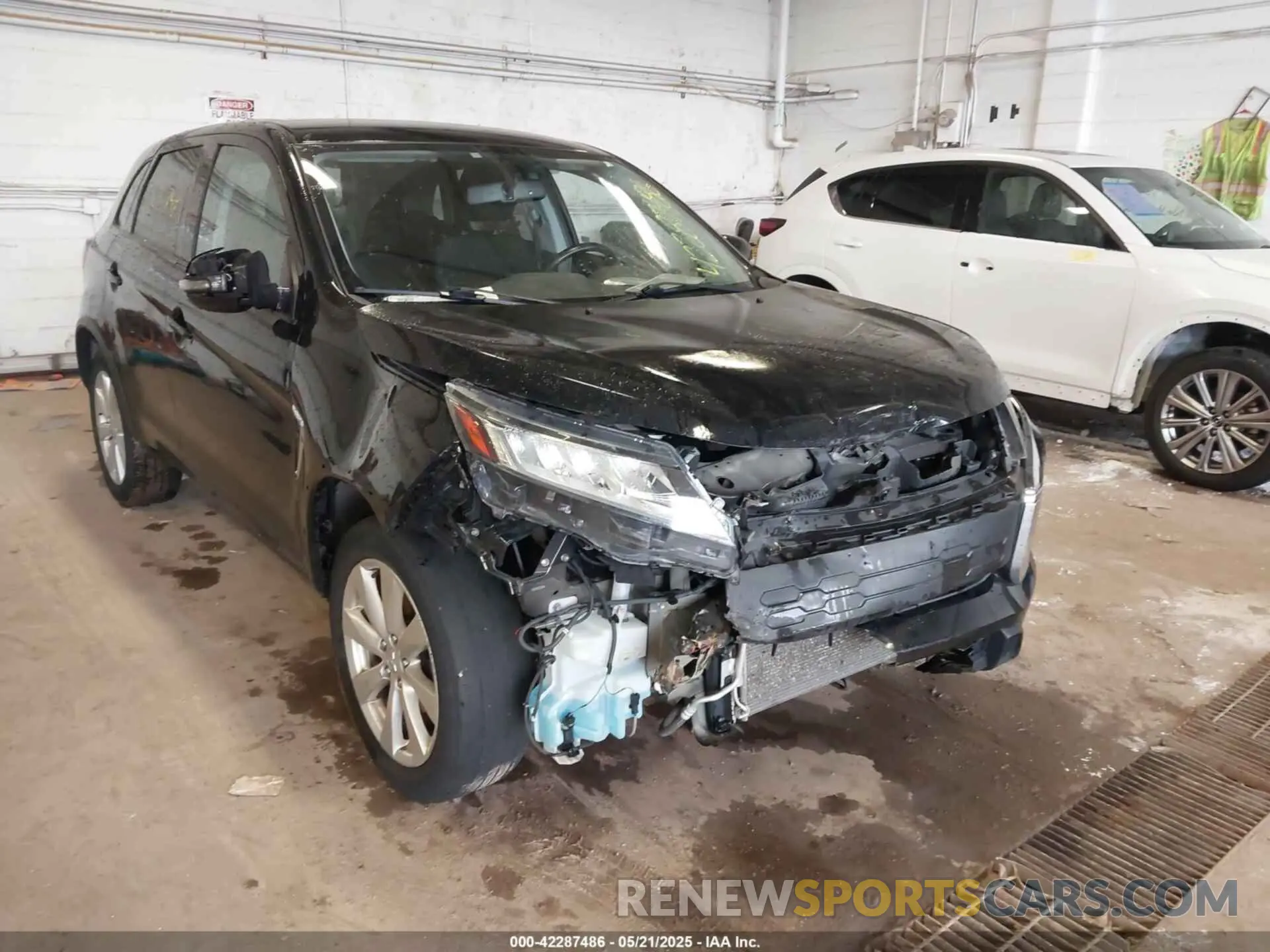 6 Photograph of a damaged car JA4AR3AU8LU029105 MITSUBISHI OUTLANDER SPORT 2020