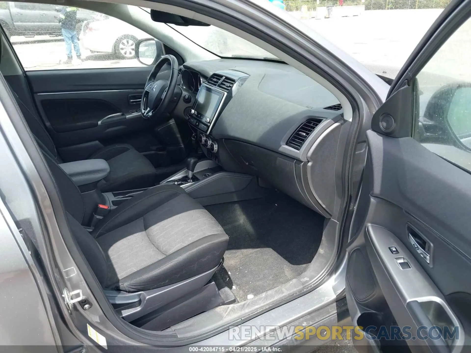5 Photograph of a damaged car JA4AR3AU9LU018159 MITSUBISHI OUTLANDER SPORT 2020