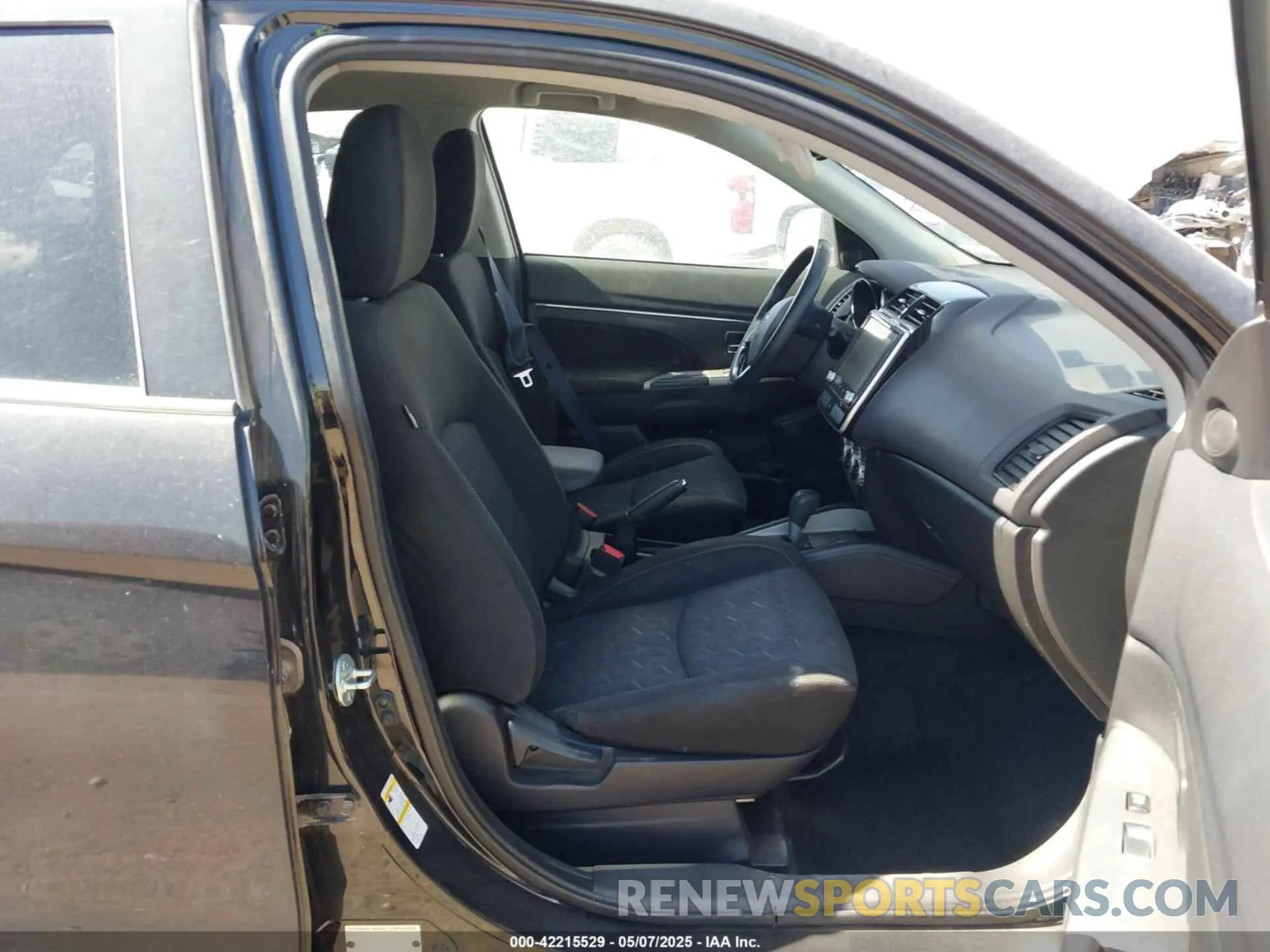 5 Photograph of a damaged car JA4AR3AU9LU021336 MITSUBISHI OUTLANDER SPORT 2020