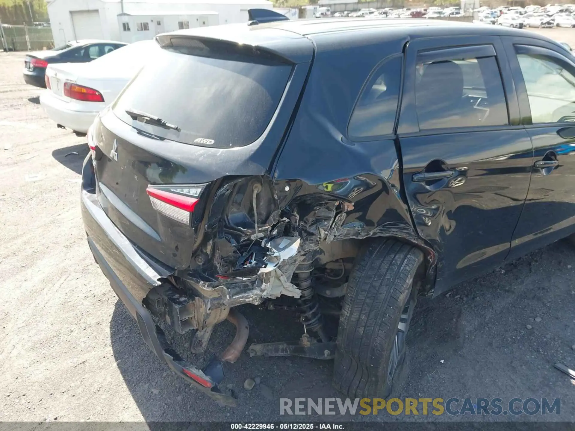 17 Photograph of a damaged car JA4AR3AUXLU013567 MITSUBISHI OUTLANDER SPORT 2020