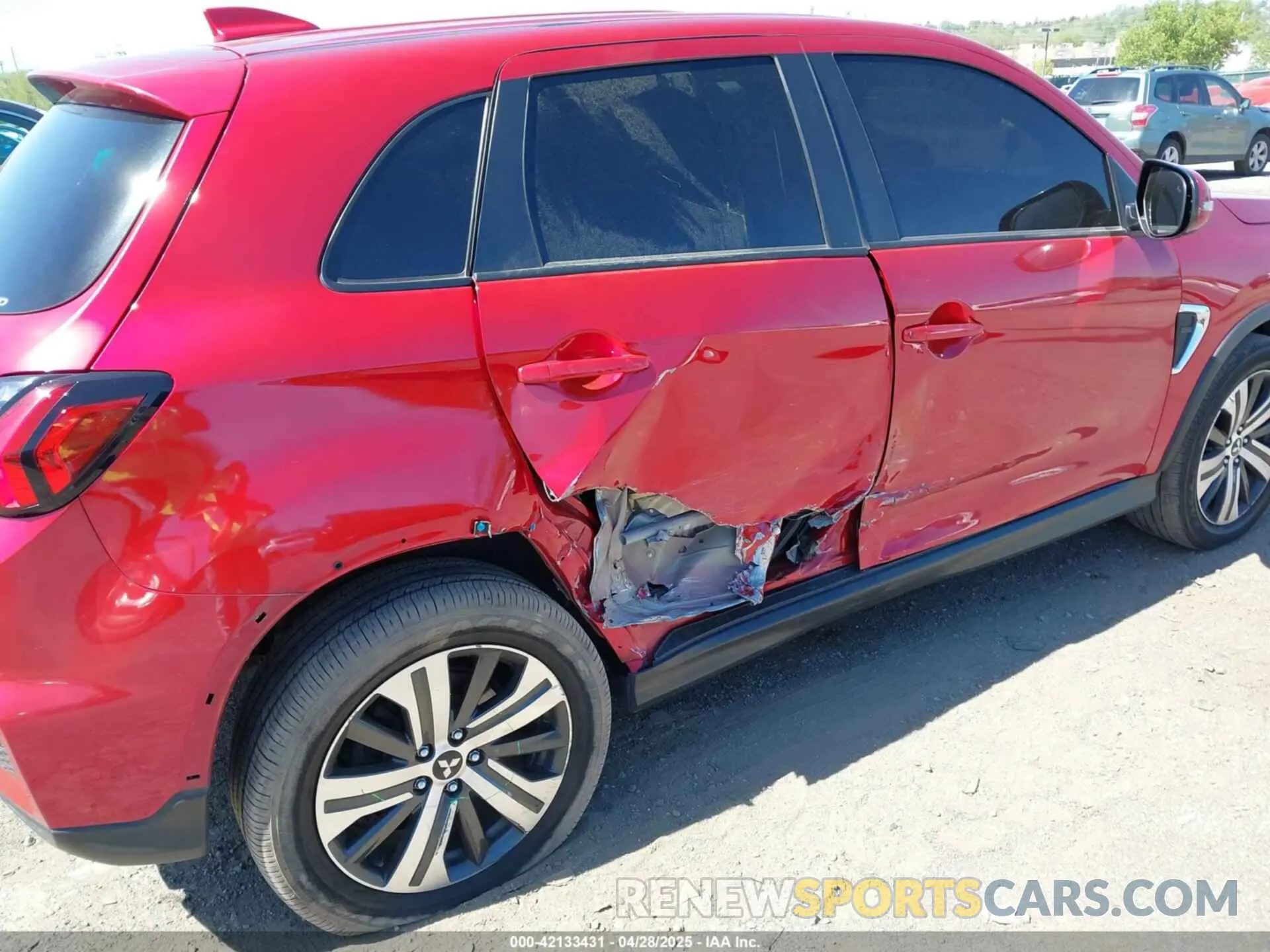 6 Photograph of a damaged car JA4AR3AUXLU018199 MITSUBISHI OUTLANDER SPORT 2020