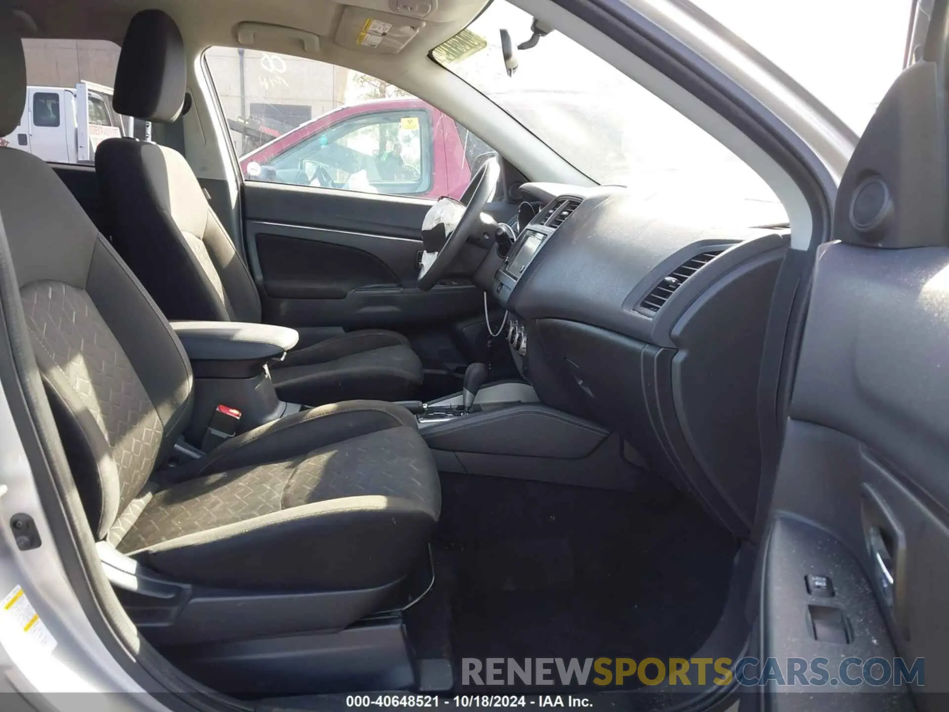 5 Photograph of a damaged car JA4AR3AUXLU025525 MITSUBISHI OUTLANDER SPORT 2020