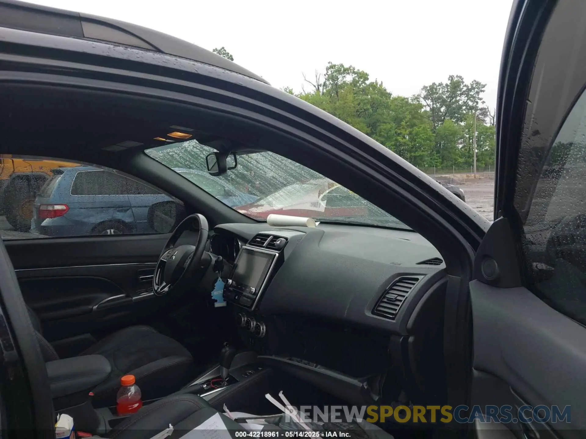 5 Photograph of a damaged car JA4AR4AW4LU002443 MITSUBISHI OUTLANDER SPORT 2020