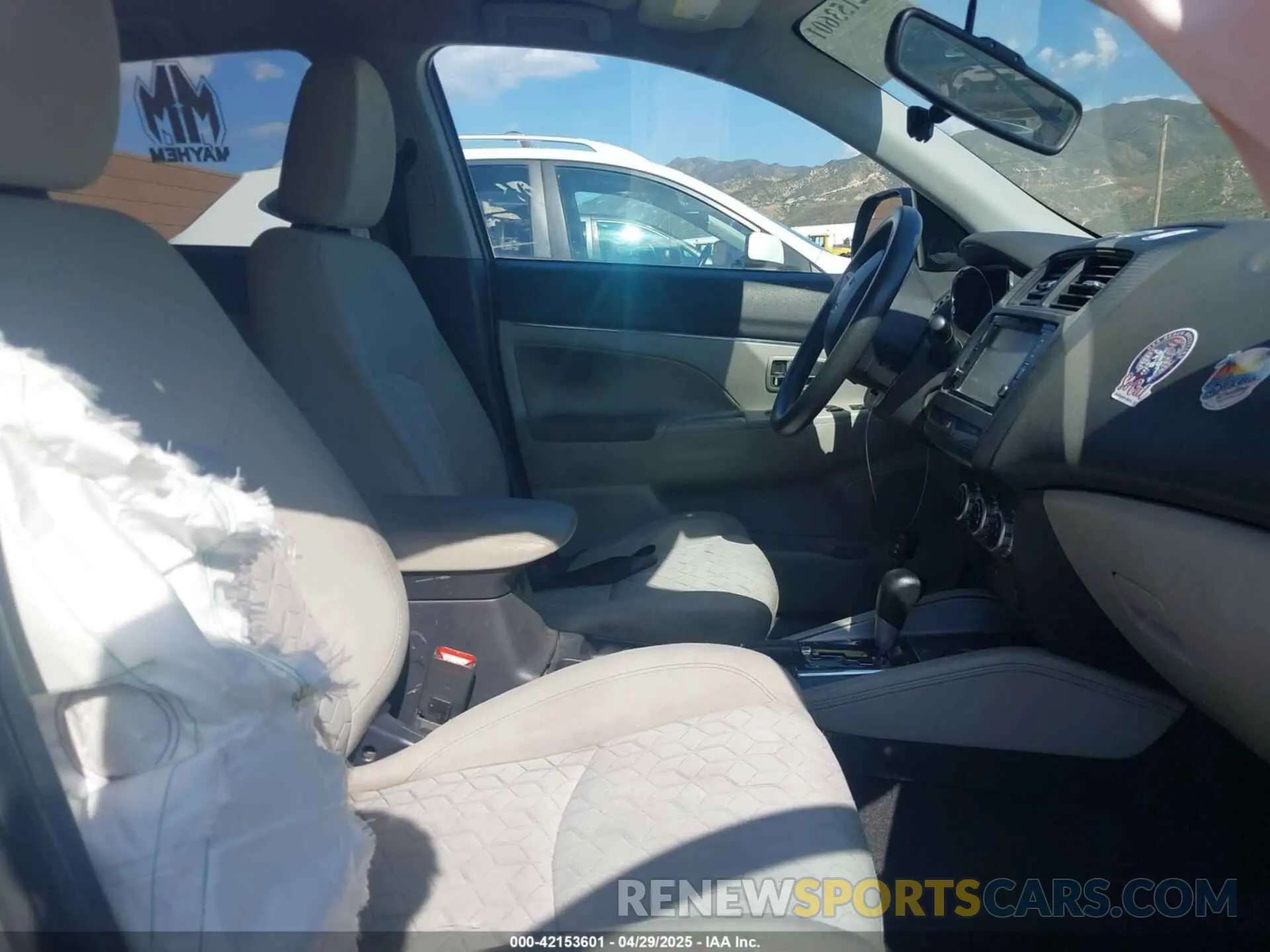 5 Photograph of a damaged car JA4APUAU3MU002584 MITSUBISHI OUTLANDER SPORT 2021