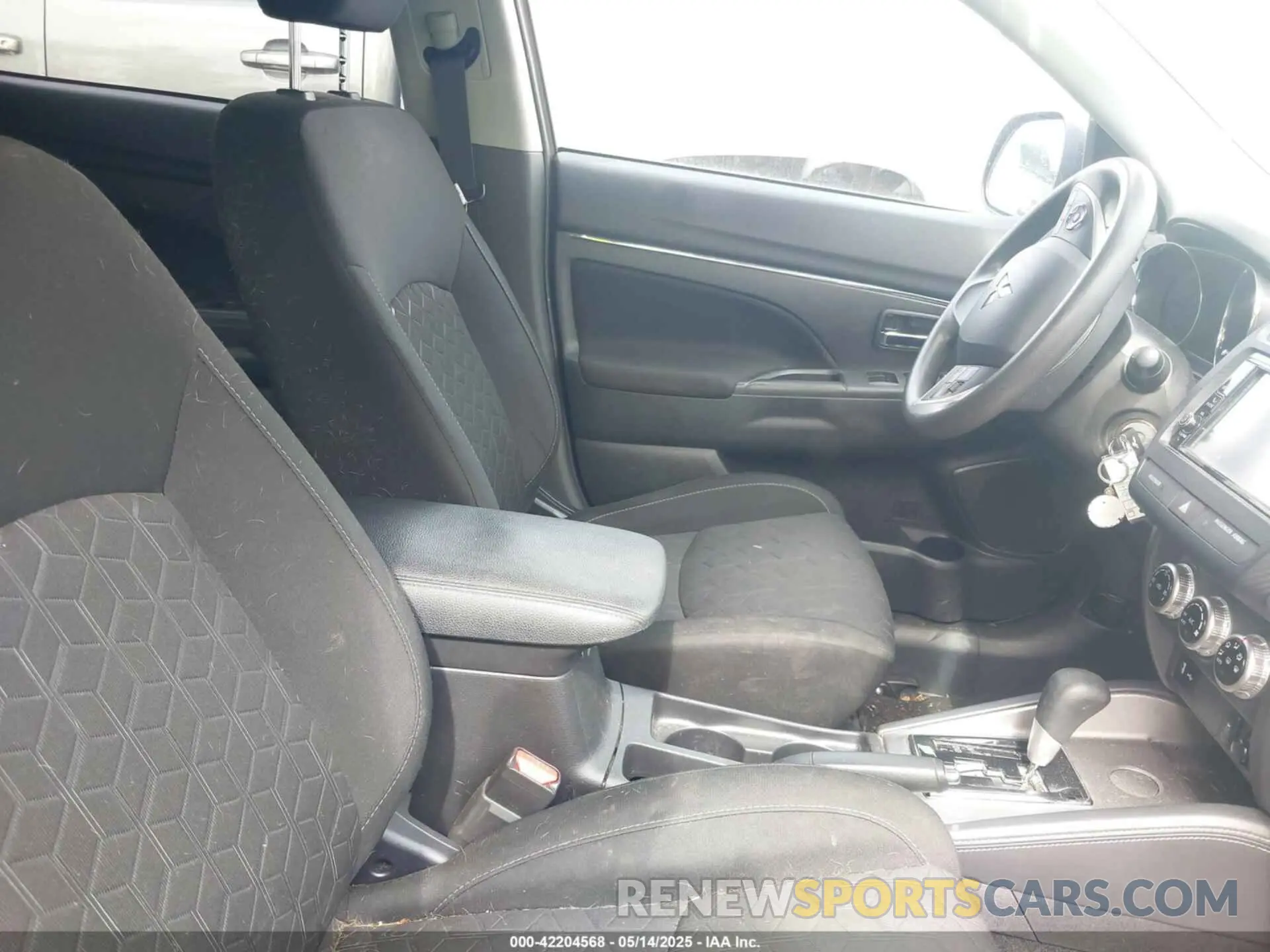 5 Photograph of a damaged car JA4APUAU8MU034978 MITSUBISHI OUTLANDER SPORT 2021