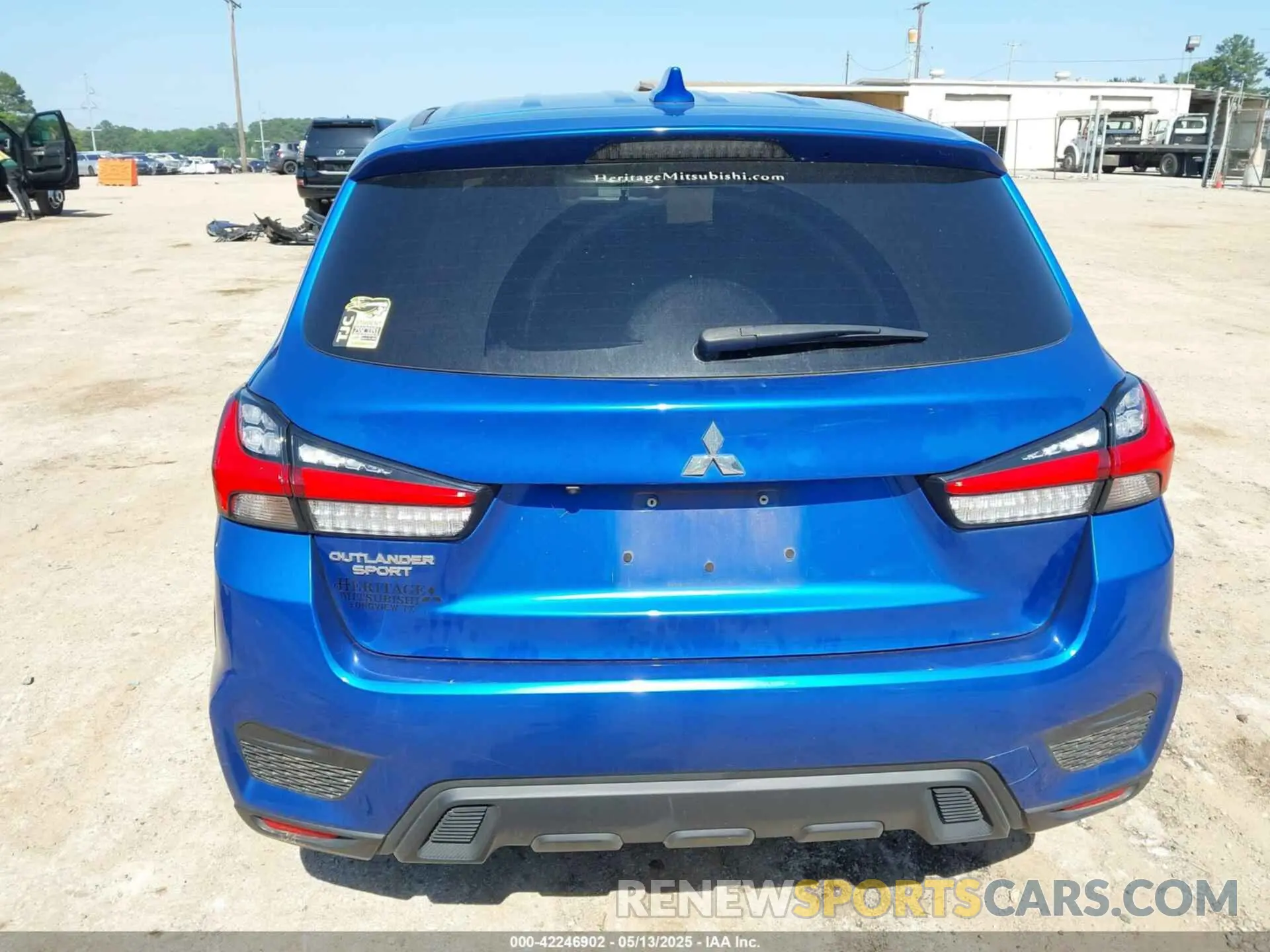 17 Photograph of a damaged car JA4APUAU9MU023925 MITSUBISHI OUTLANDER SPORT 2021