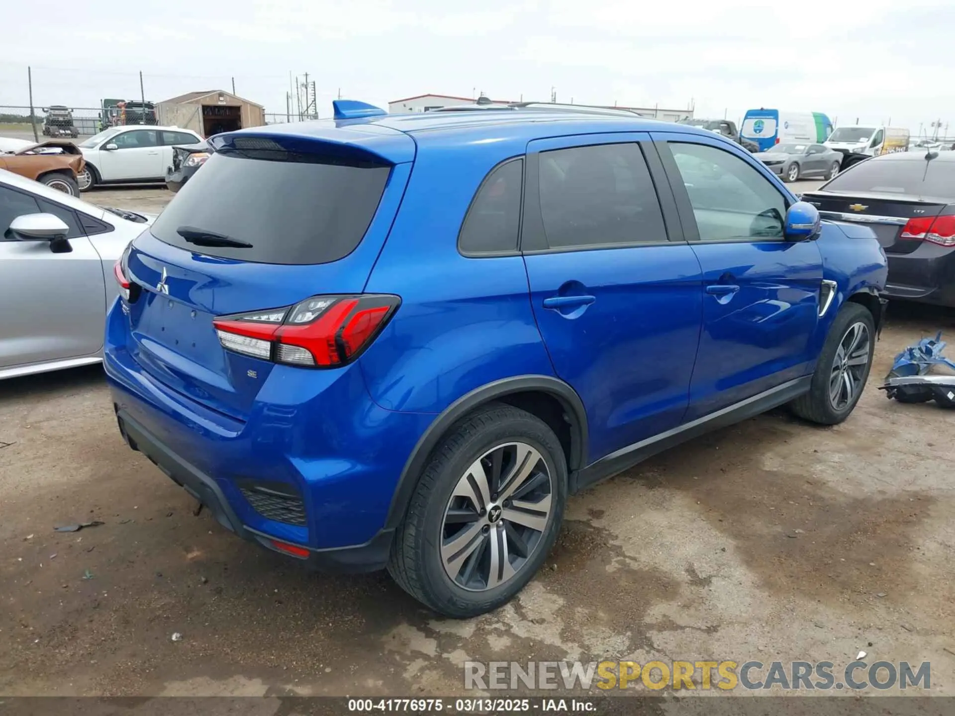 4 Photograph of a damaged car JA4APVAU2MU035615 MITSUBISHI OUTLANDER SPORT 2021